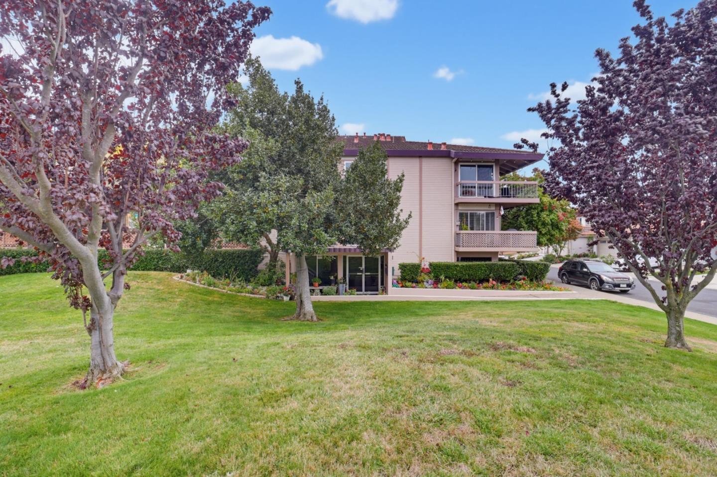 707 Fathom DR 208