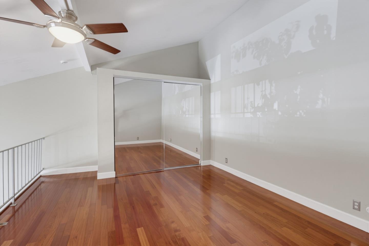 707 Fathom DR 208