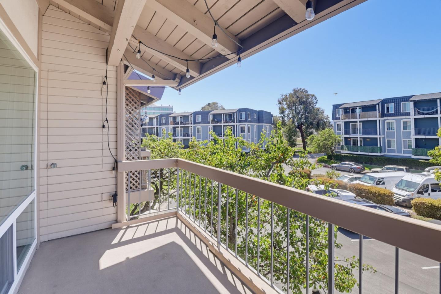 707 Fathom DR 208