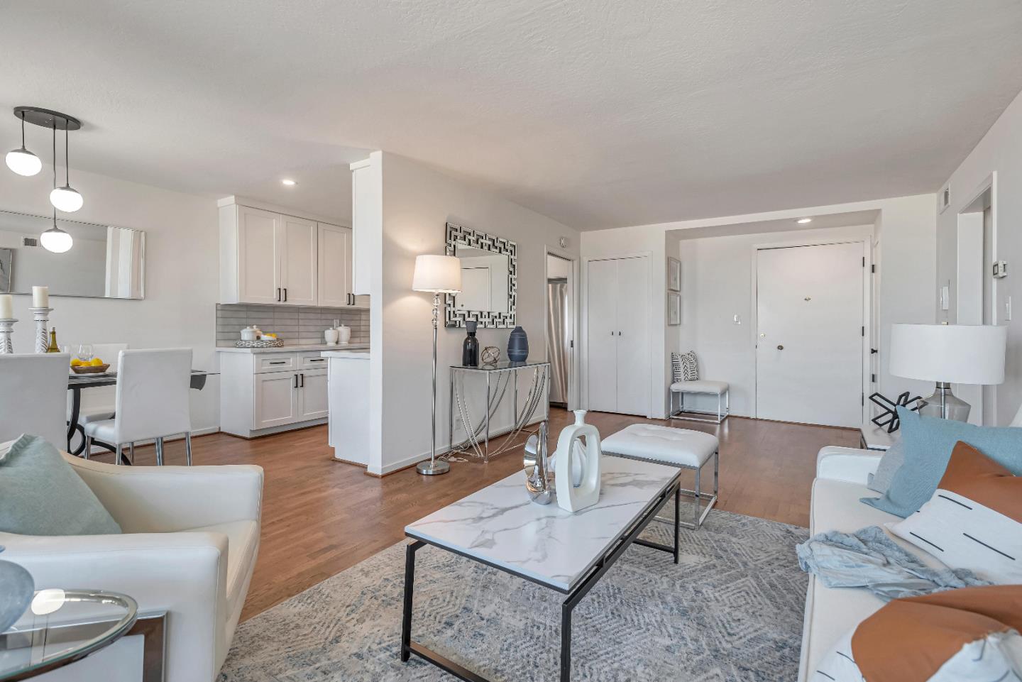 1700 San Carlos AVE 206