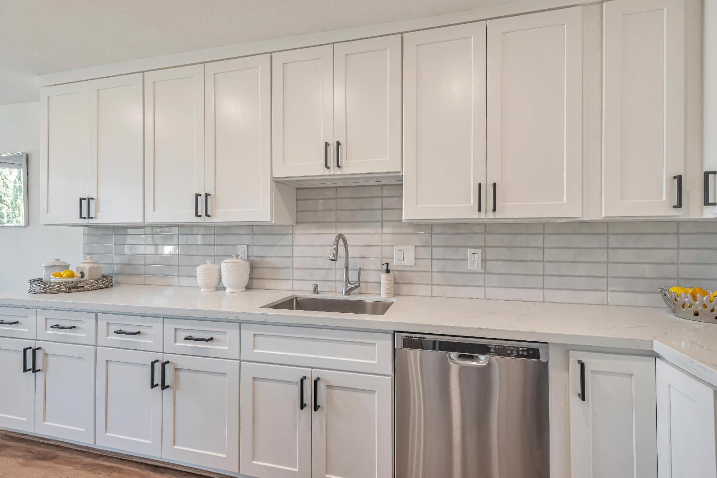 1700 San Carlos AVE 206