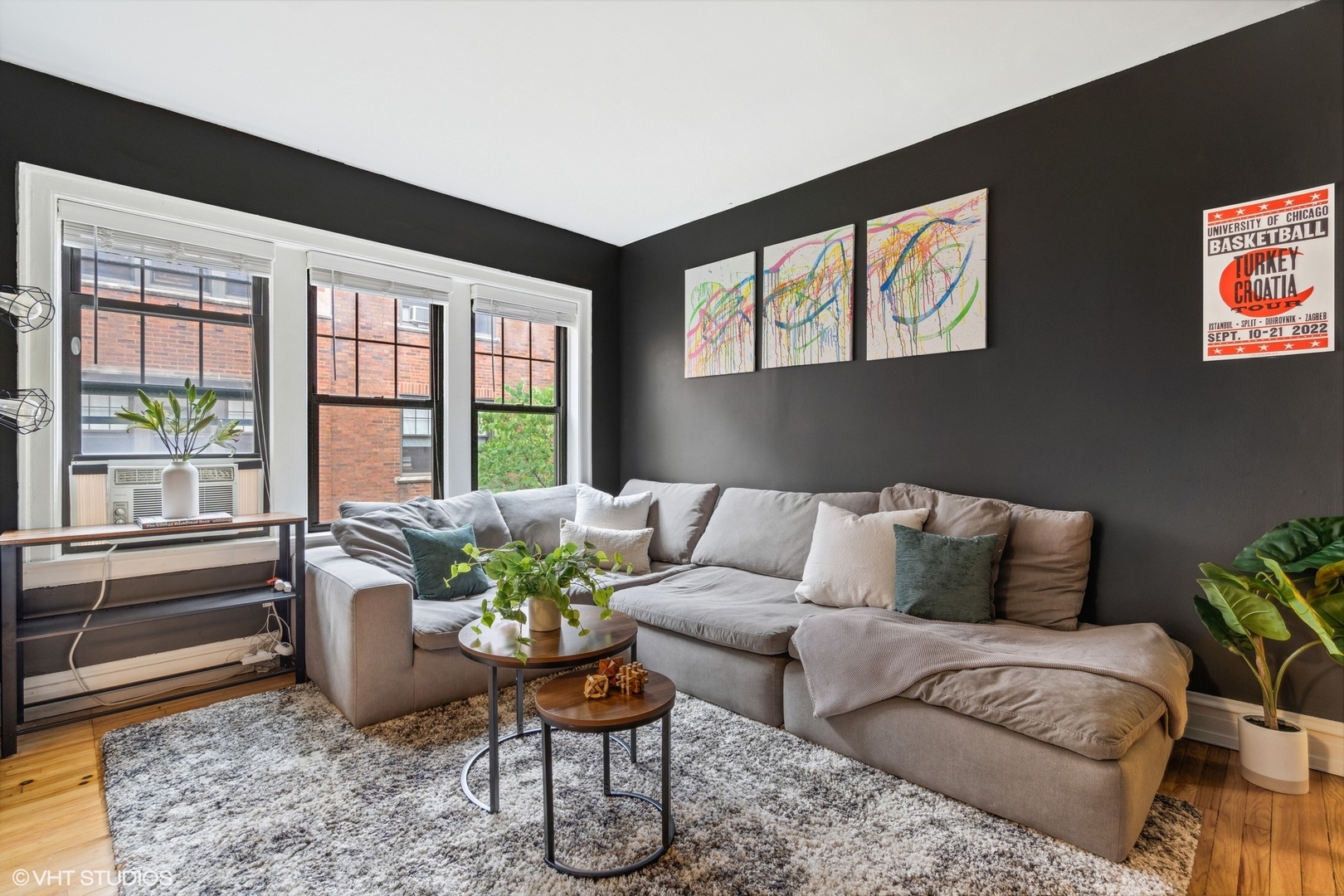 5467 S Ingleside Avenue Unit: 2E