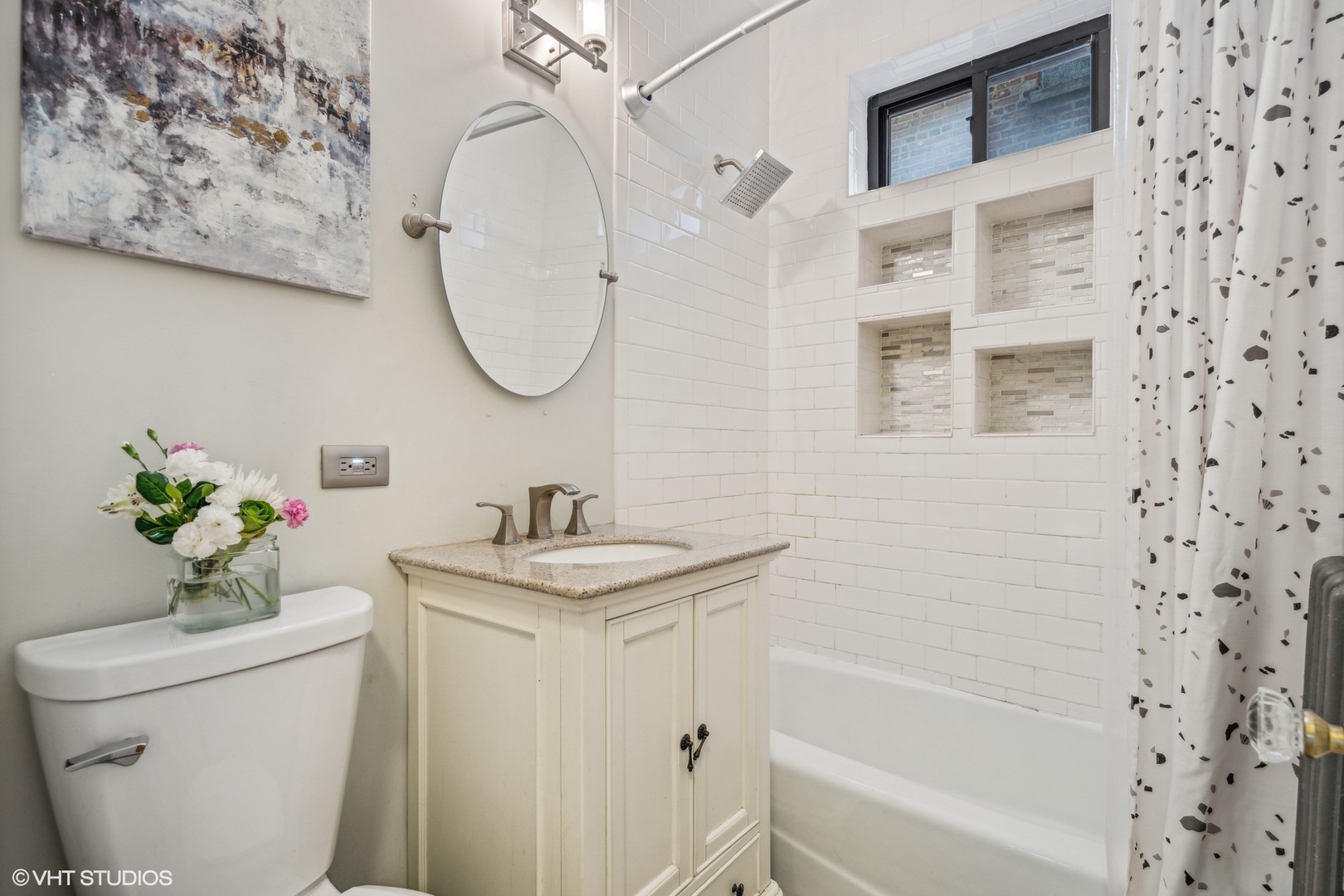 5467 S Ingleside Avenue Unit: 2E