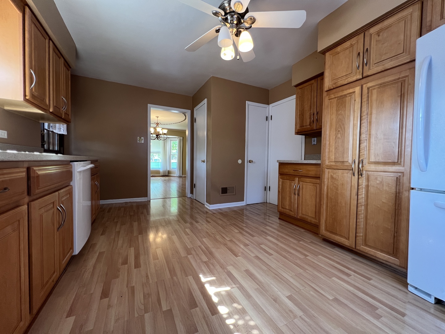 2856 W 93rd Street