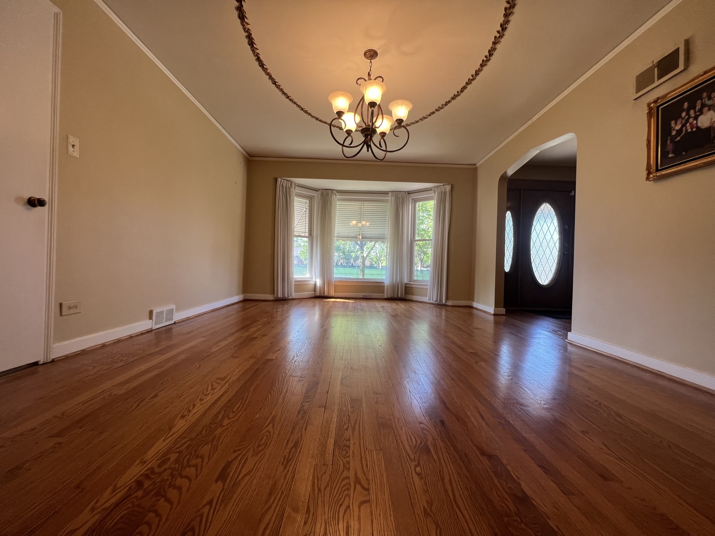 2856 W 93rd Street