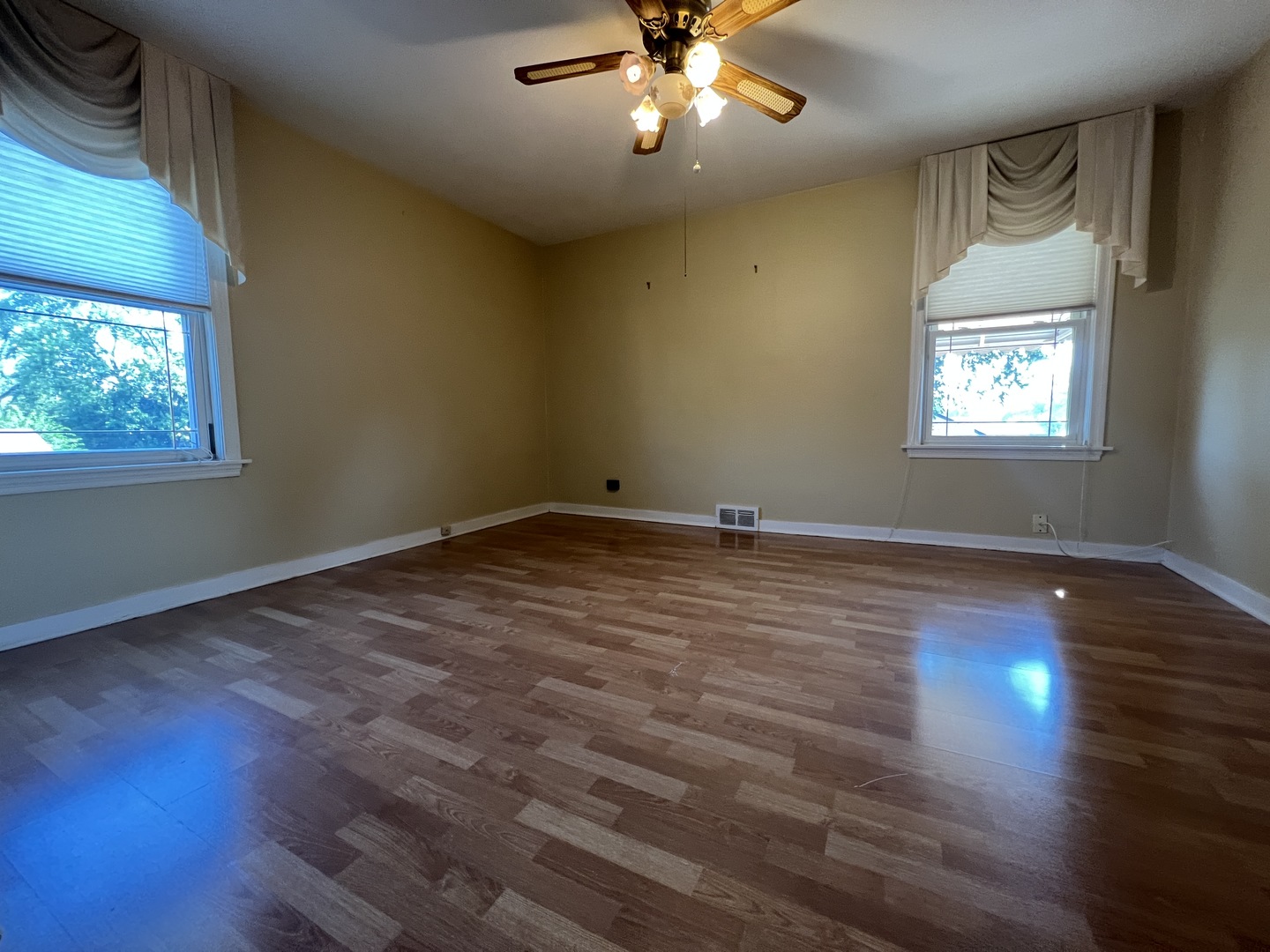 2856 W 93rd Street