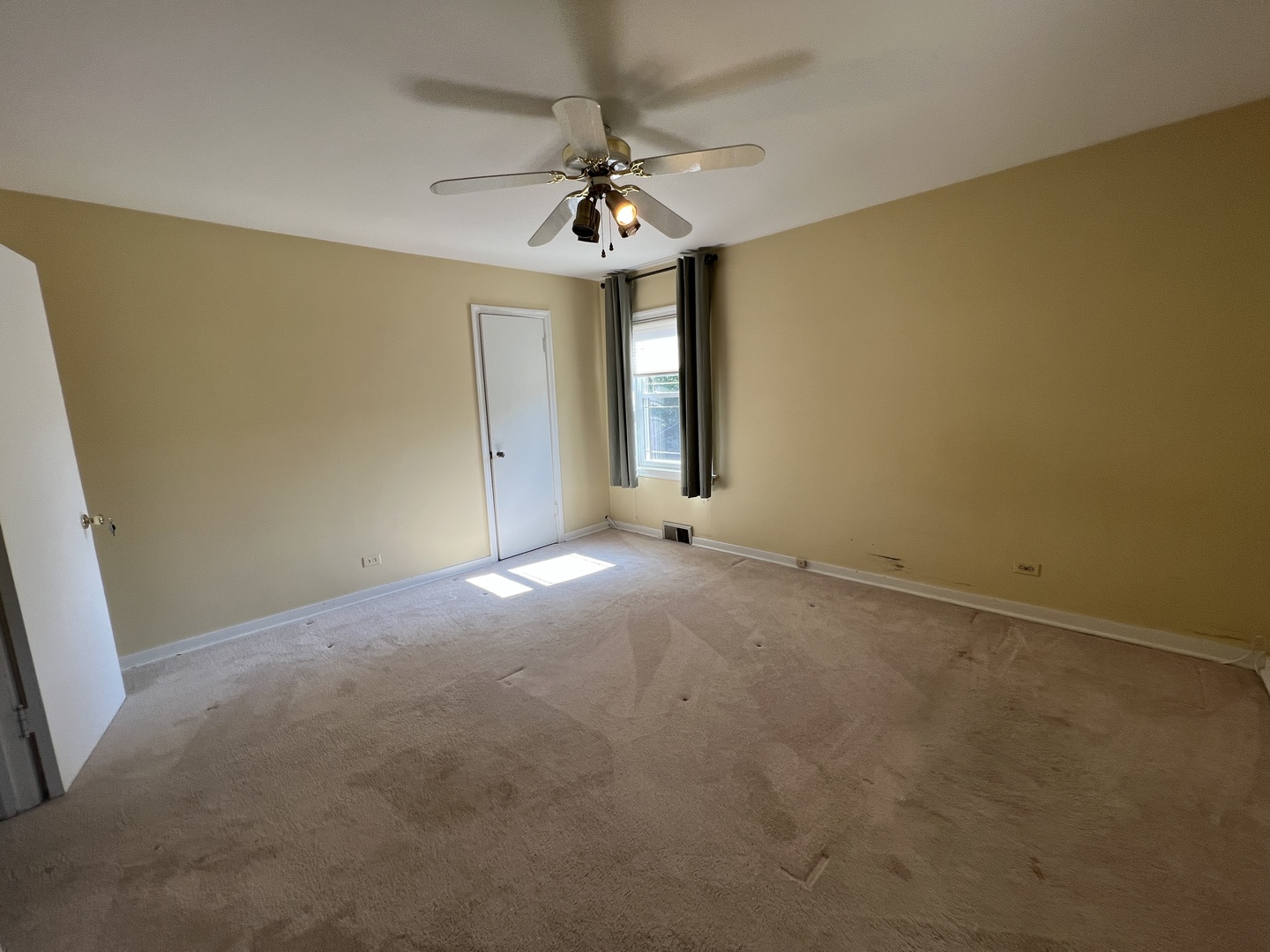 2856 W 93rd Street