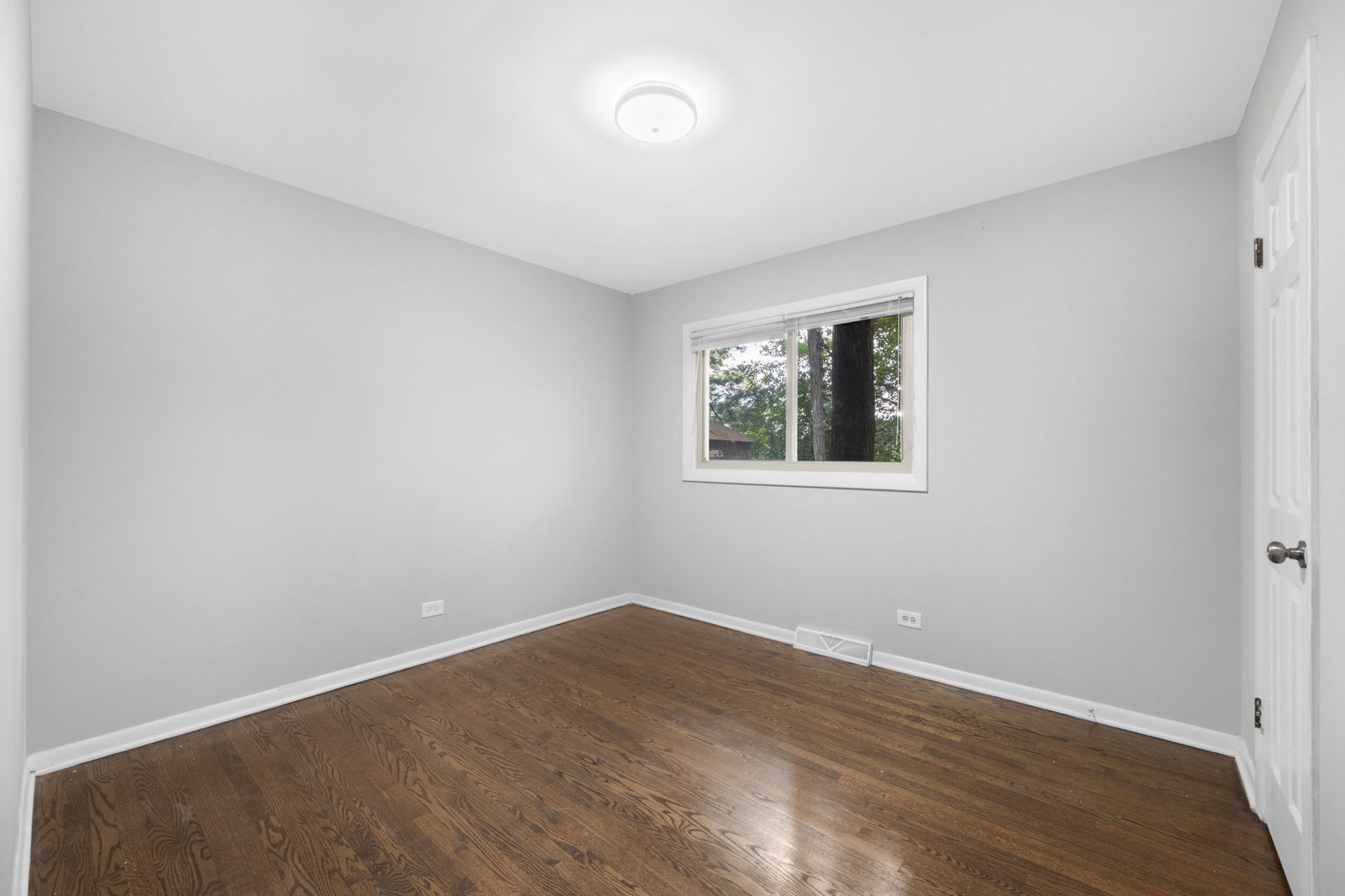 425 N Kenneth Court
