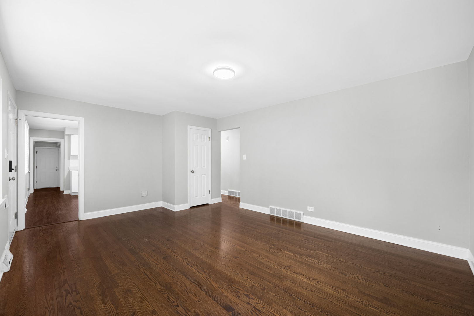 425 N Kenneth Court
