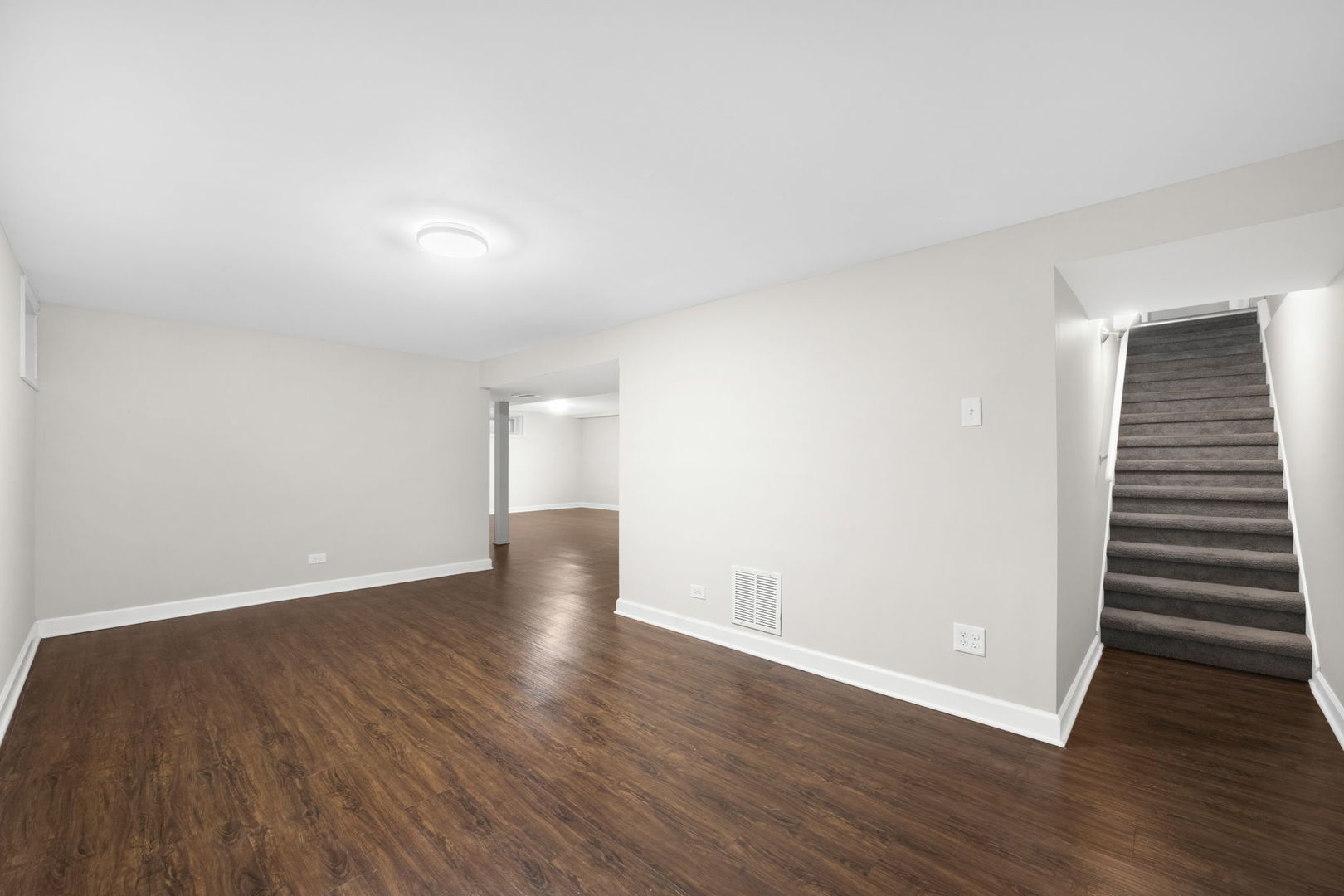425 N Kenneth Court