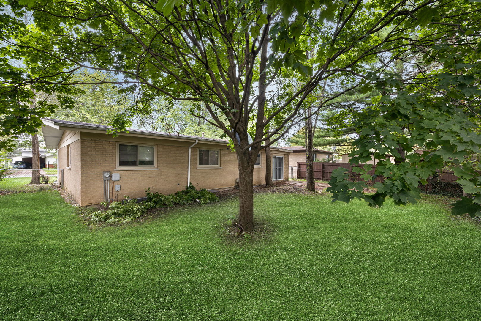 425 N Kenneth Court