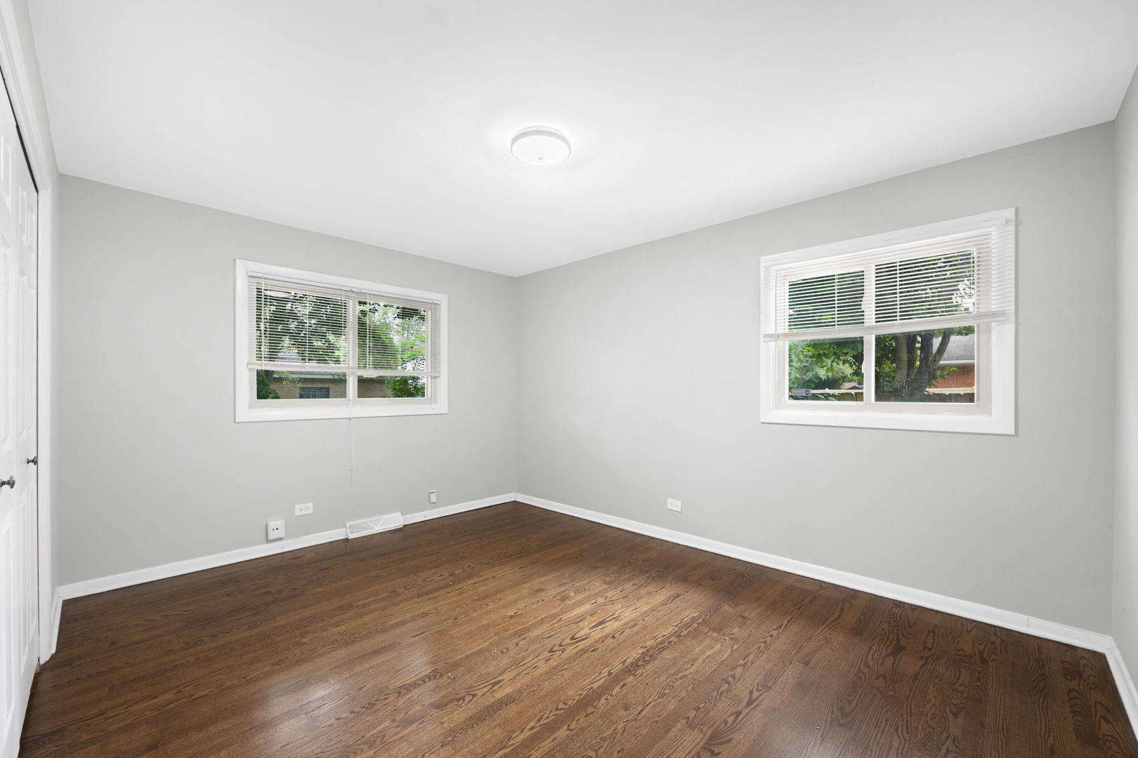 425 N Kenneth Court