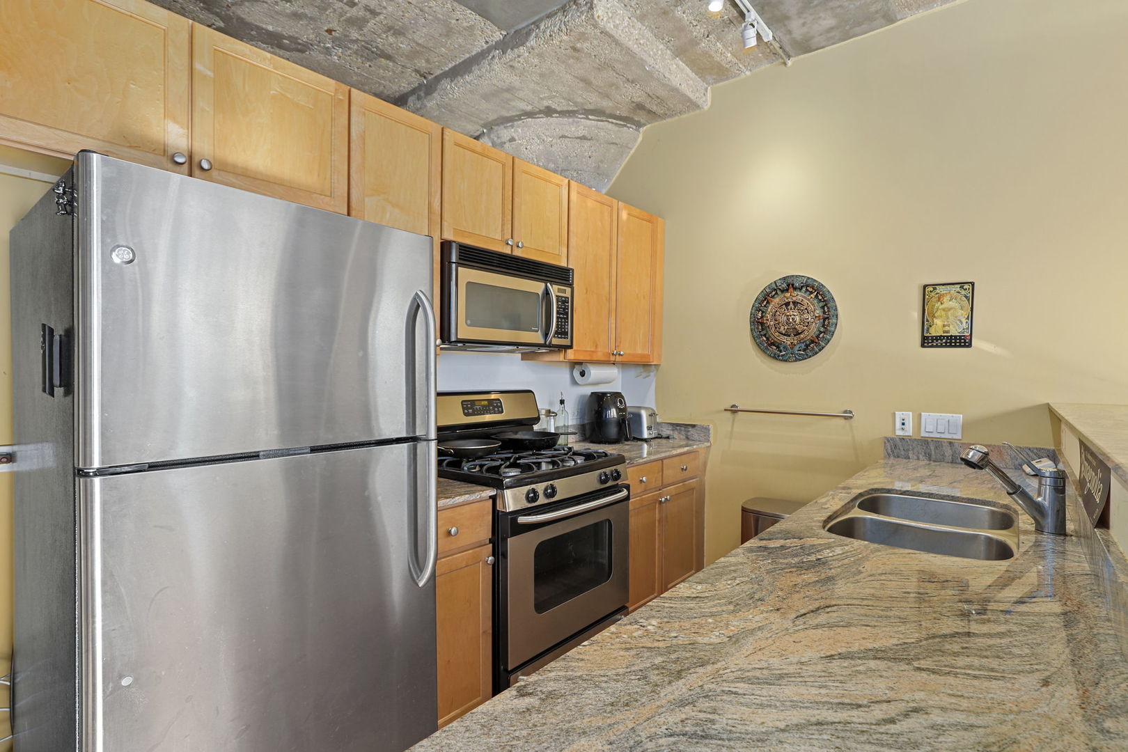 1070 W 15th Street Unit: 251