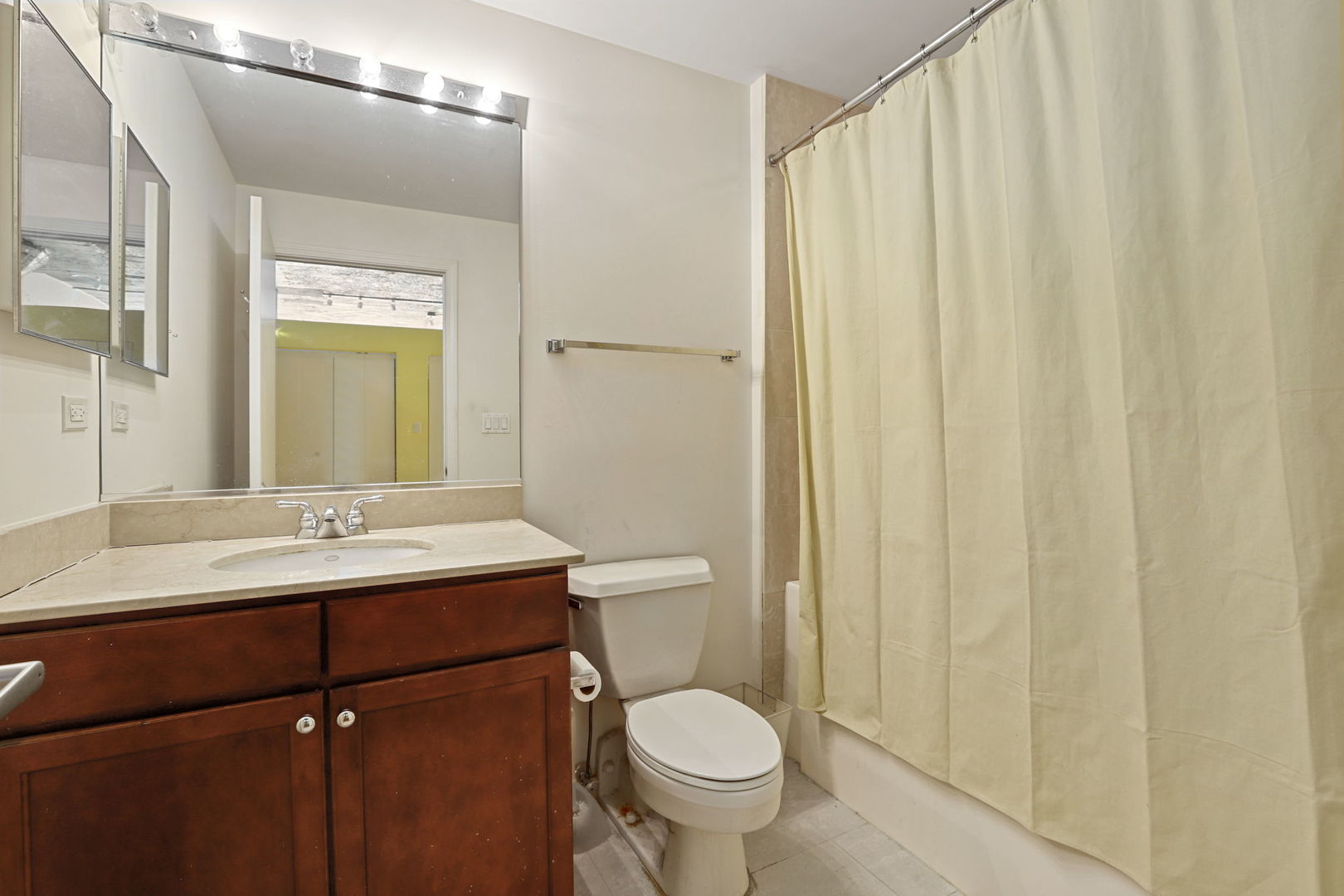 1070 W 15th Street Unit: 251