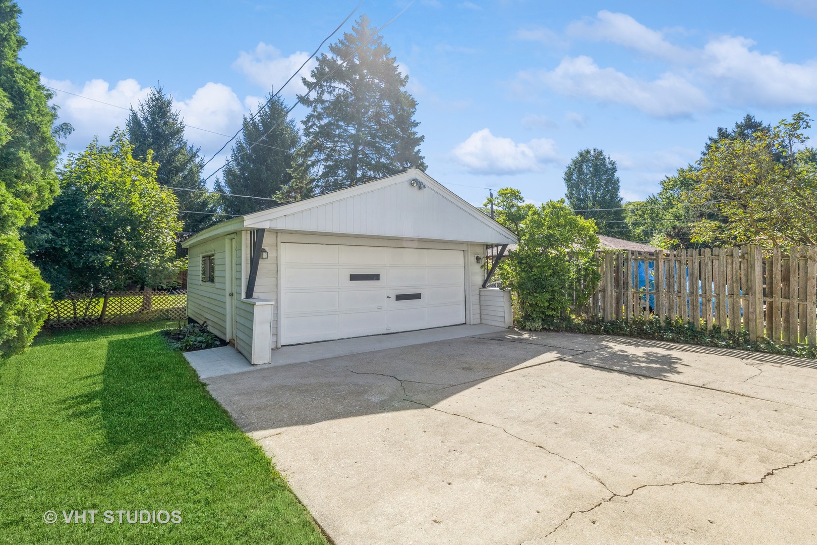 1341 S Vail Avenue