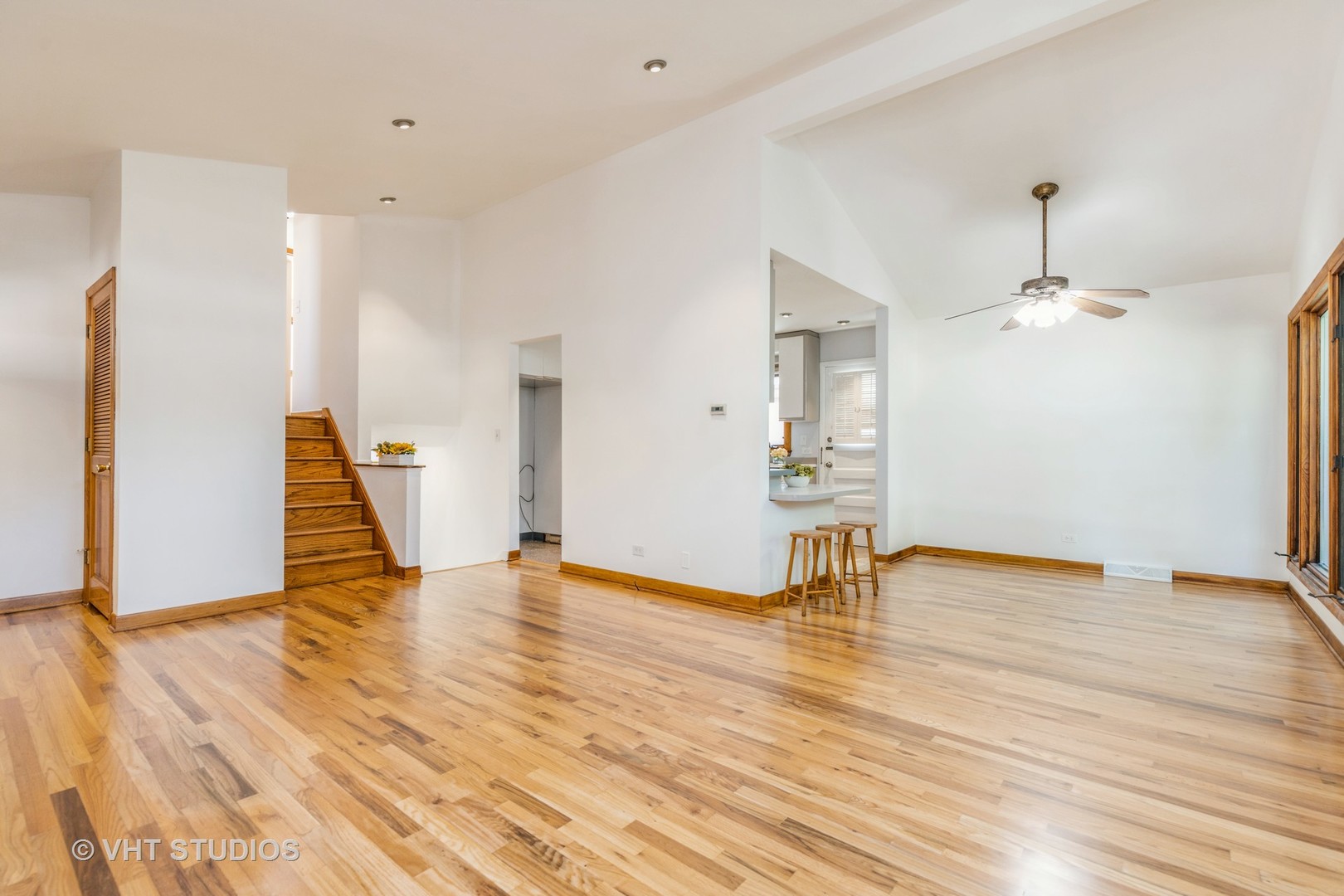 1341 S Vail Avenue