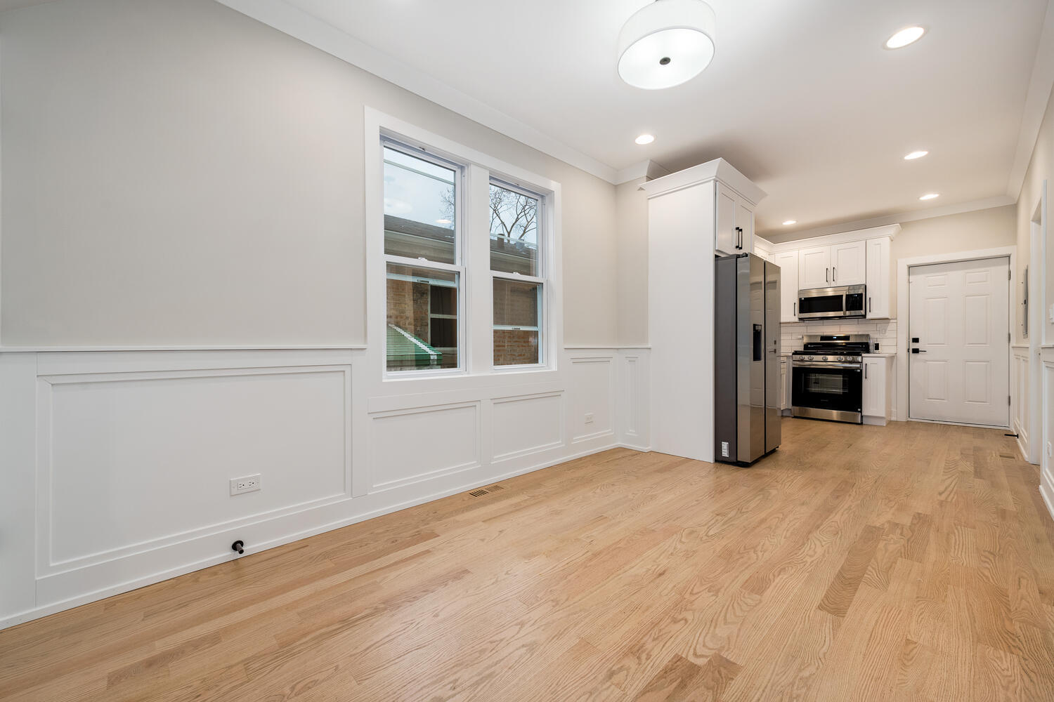 1154 W 88th Street