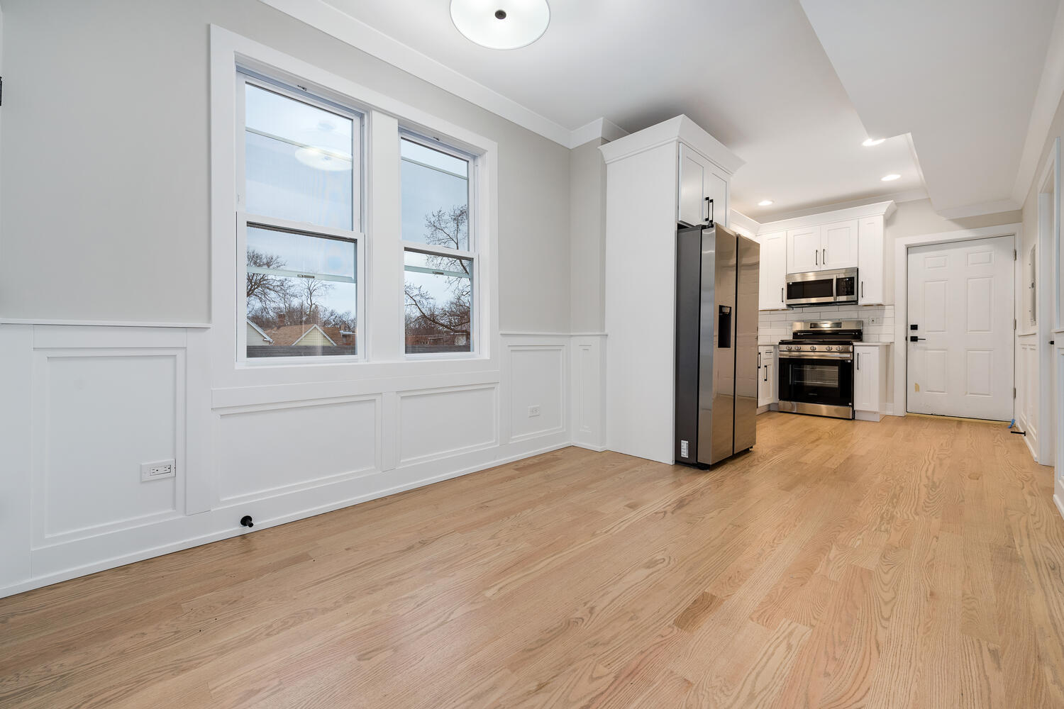 1154 W 88th Street