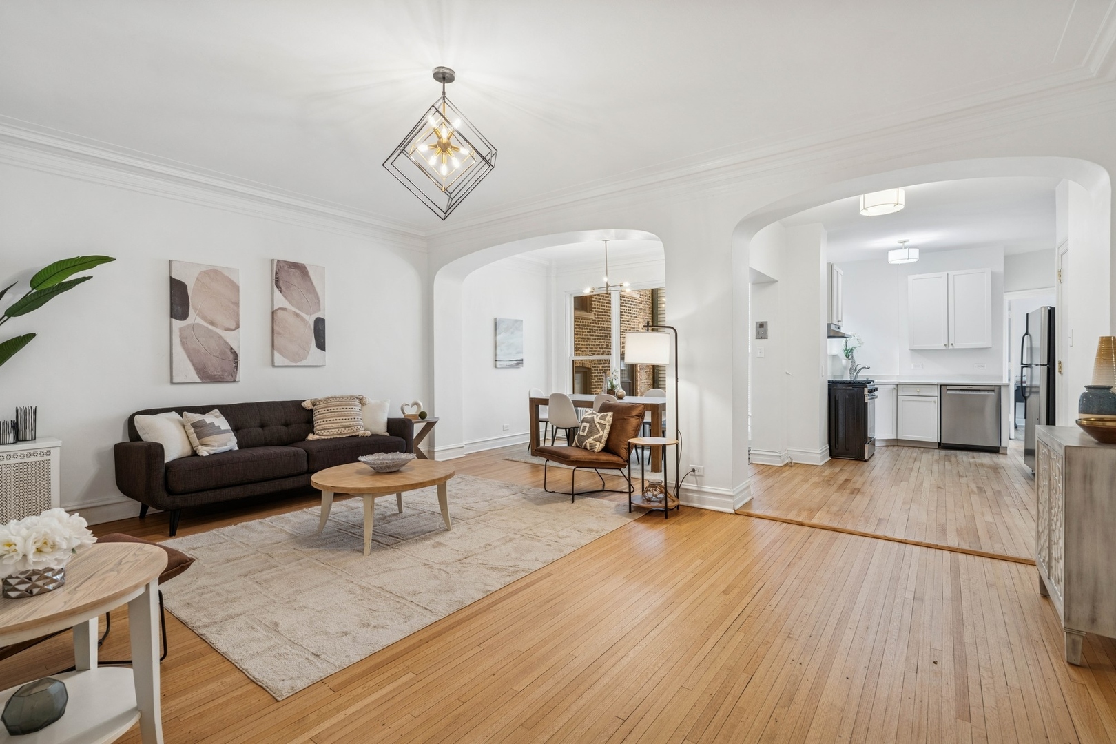 707 W JUNIOR Terrace Unit: 3S