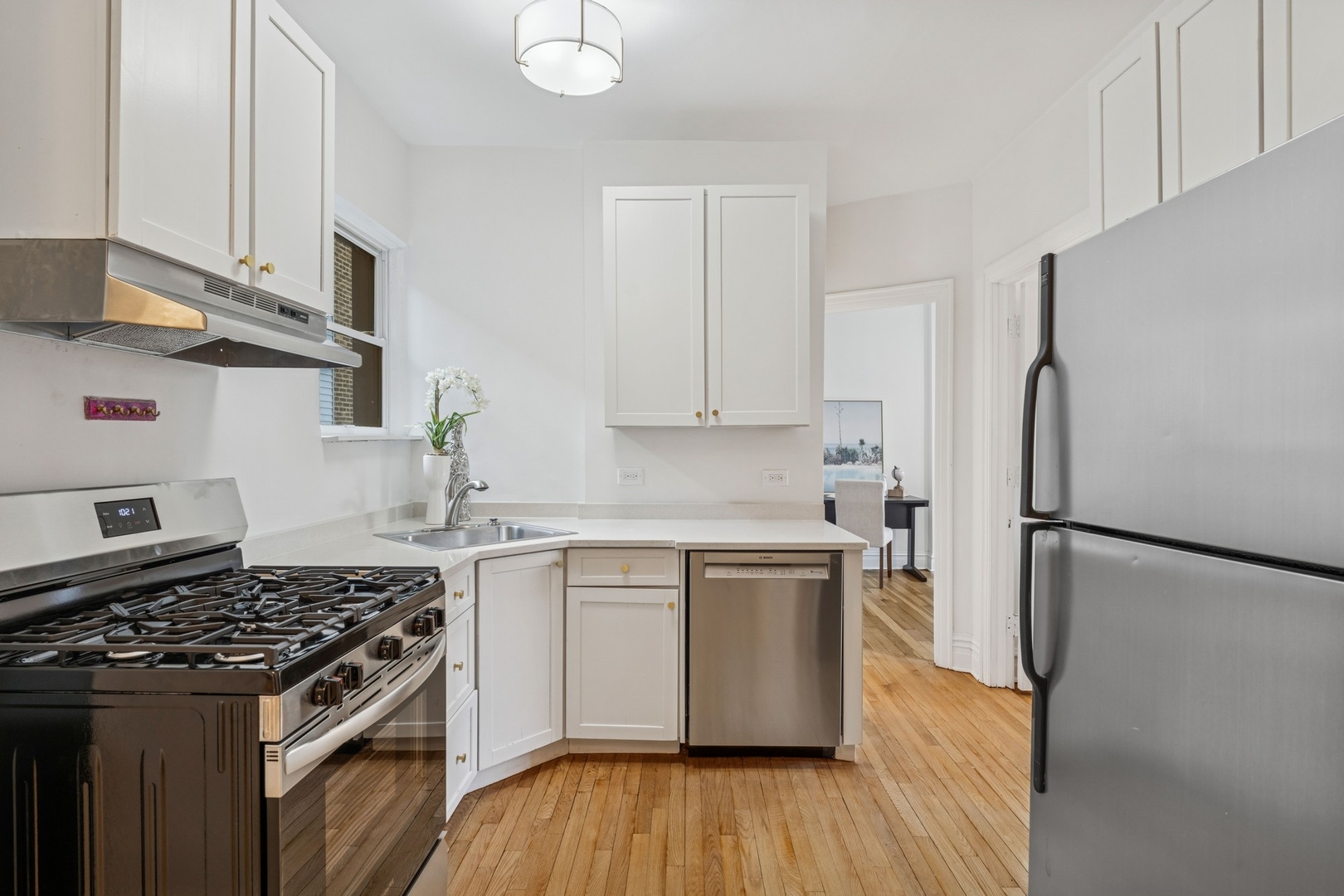 707 W JUNIOR Terrace Unit: 3S