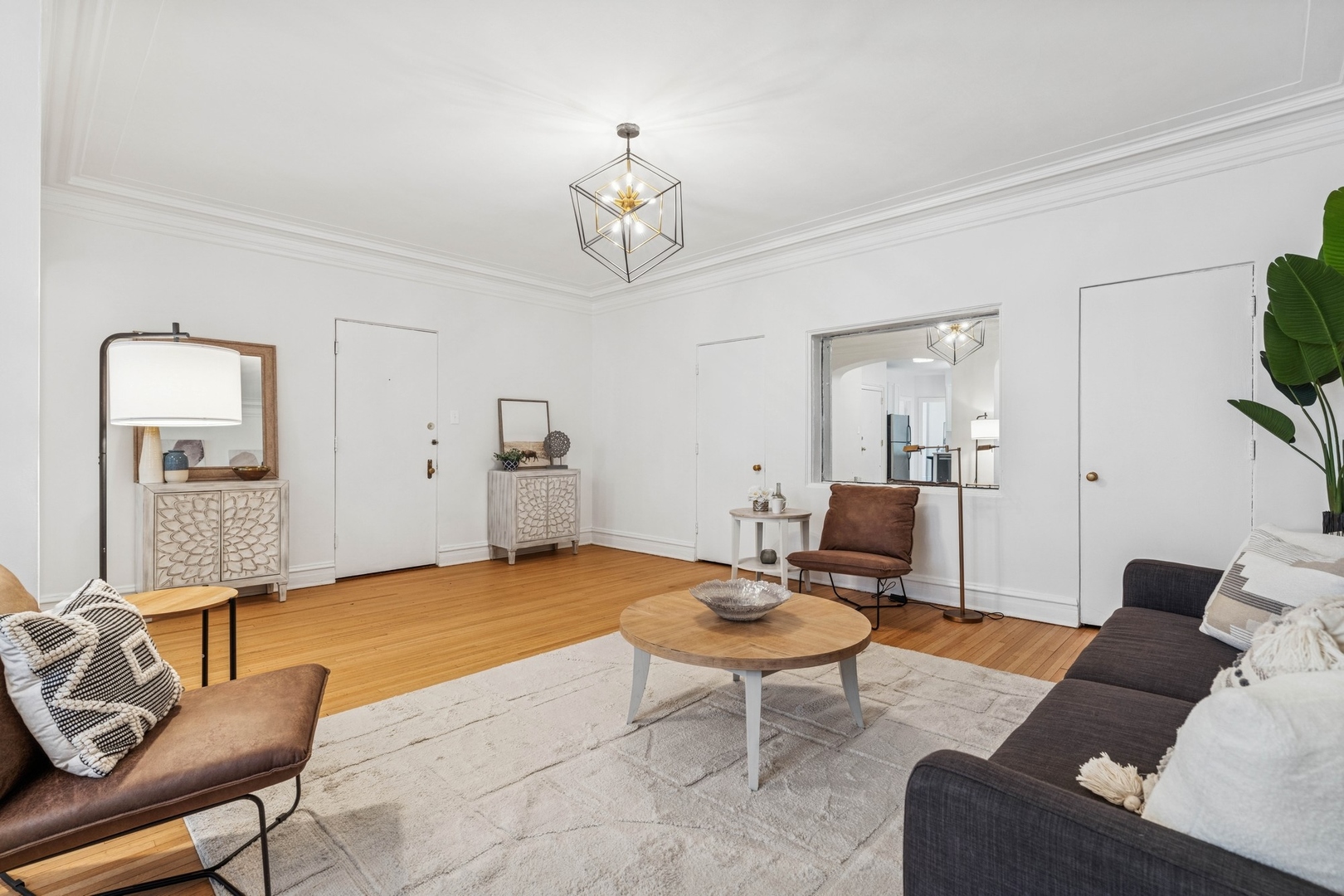 707 W JUNIOR Terrace Unit: 3S