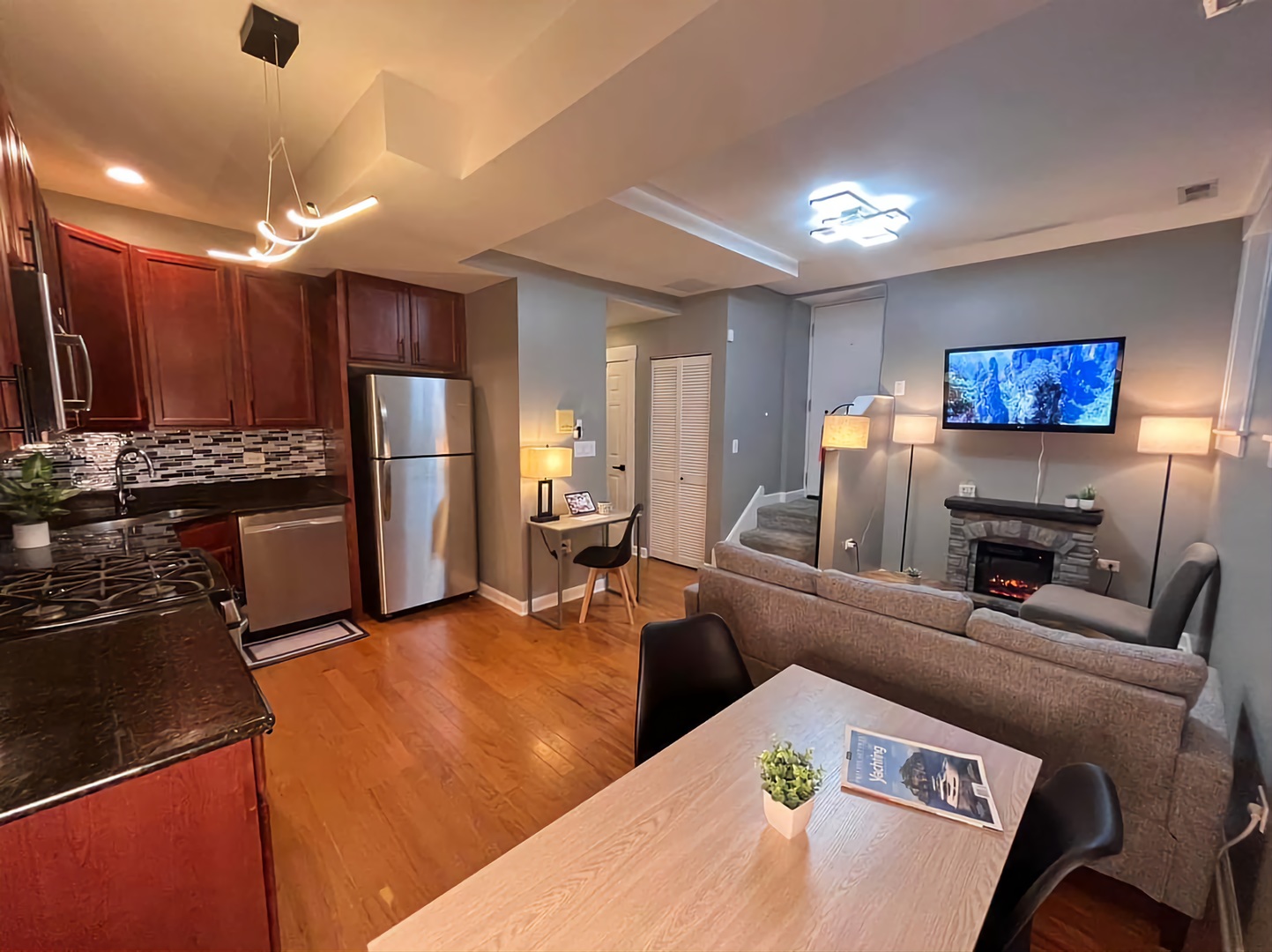 4938 N Winthrop Avenue Unit: GE