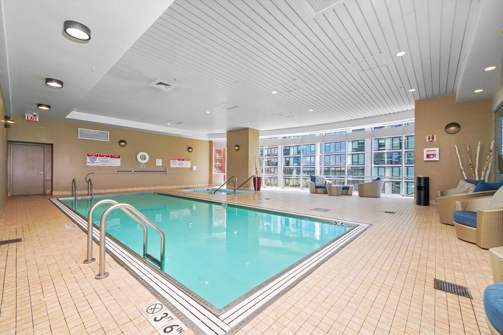 1201 S Prairie Avenue Unit: 1502