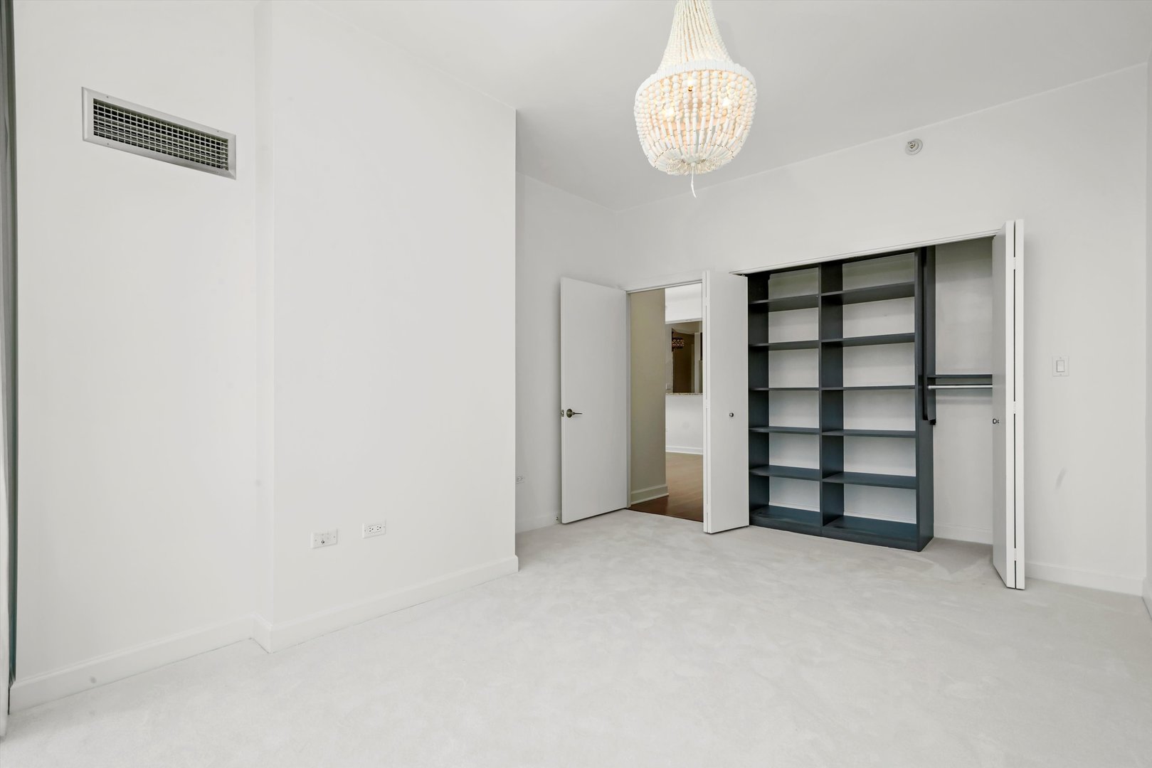 1201 S Prairie Avenue Unit: 1502