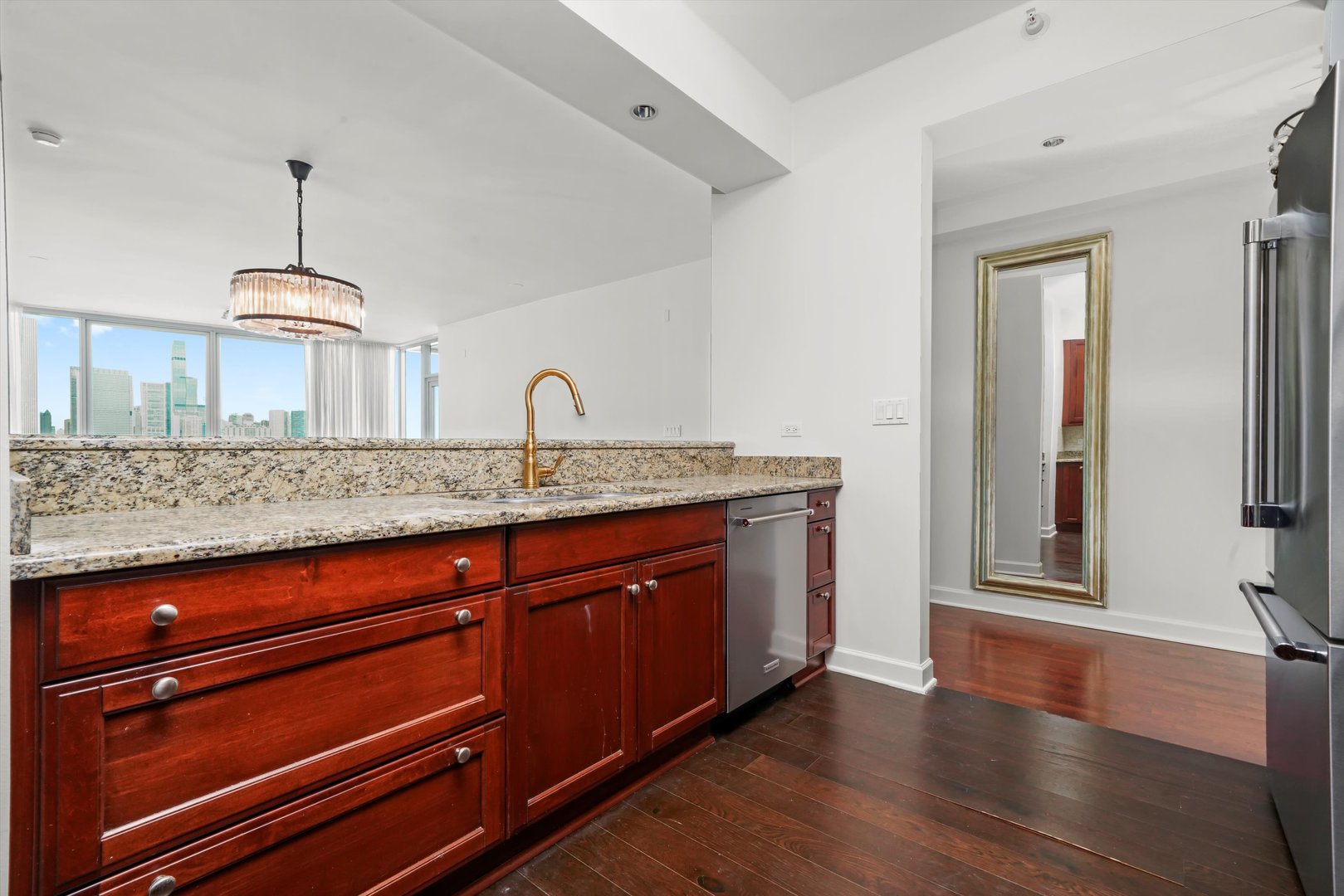 1201 S Prairie Avenue Unit: 1502