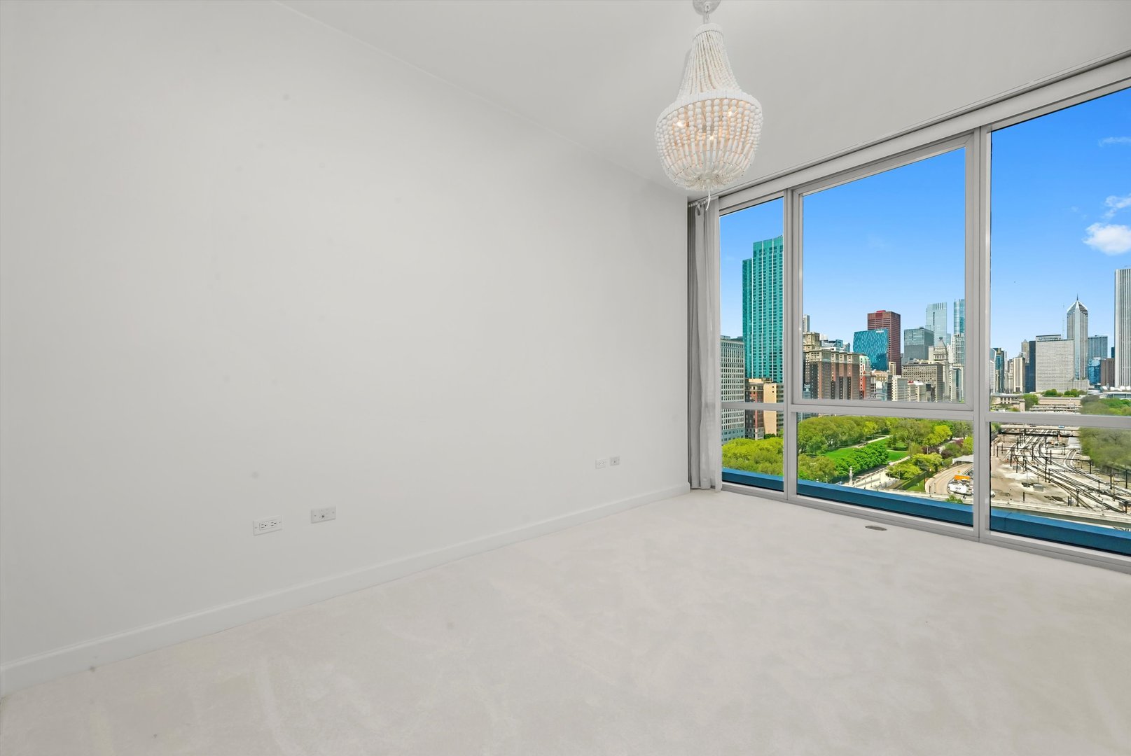 1201 S Prairie Avenue Unit: 1502