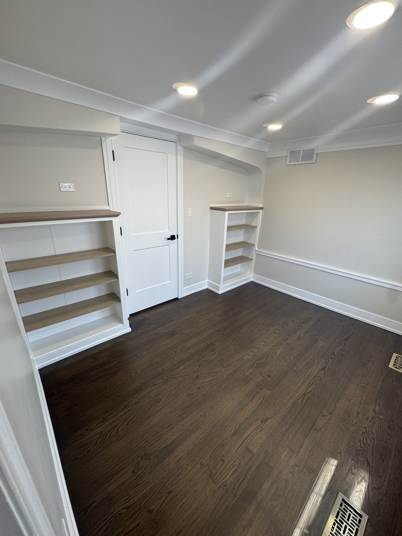 9030 S Ada Street