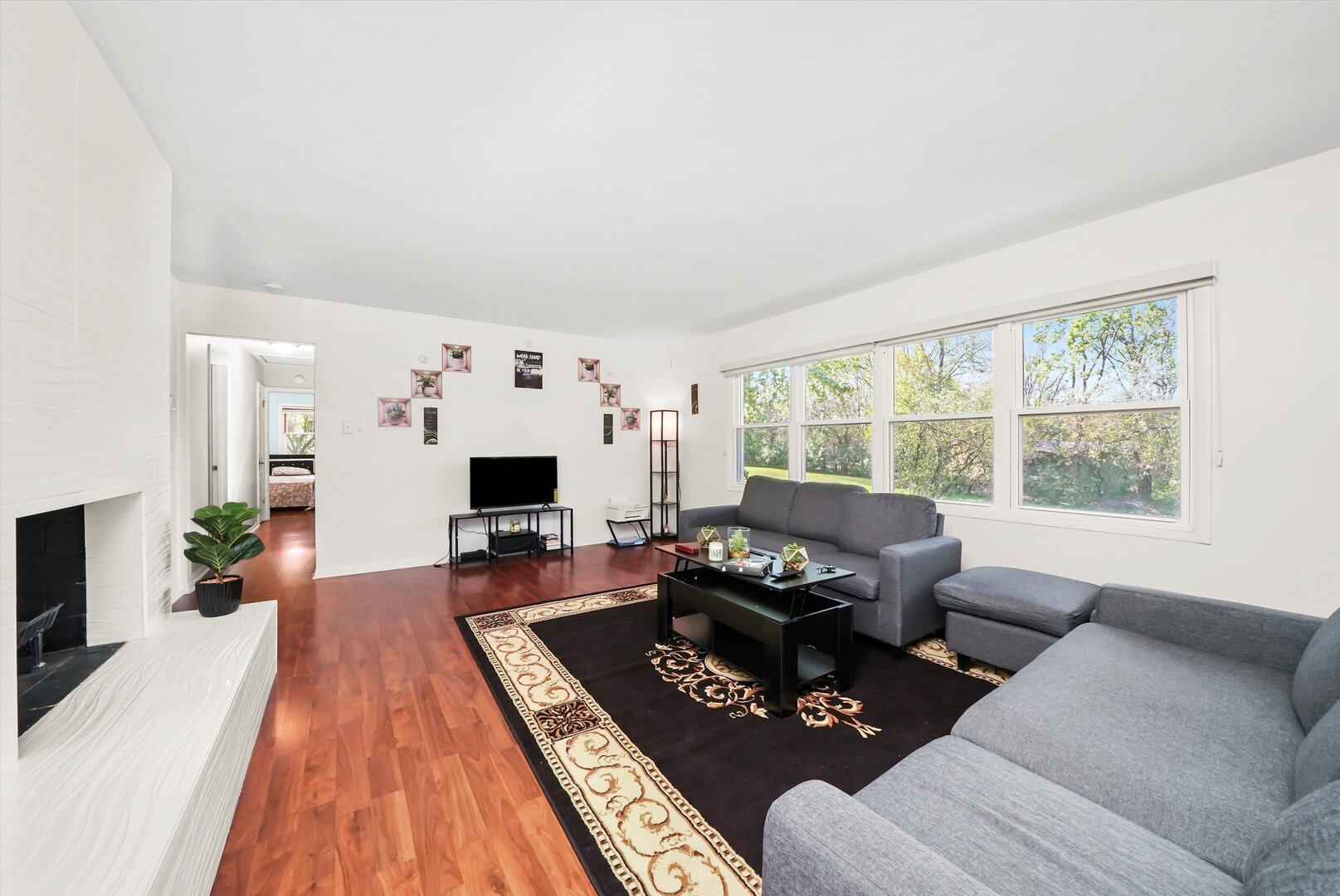 2747 Perry Road