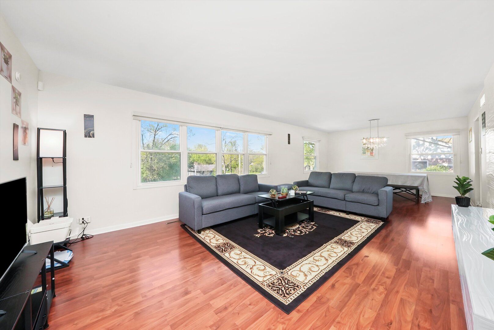 2747 Perry Road