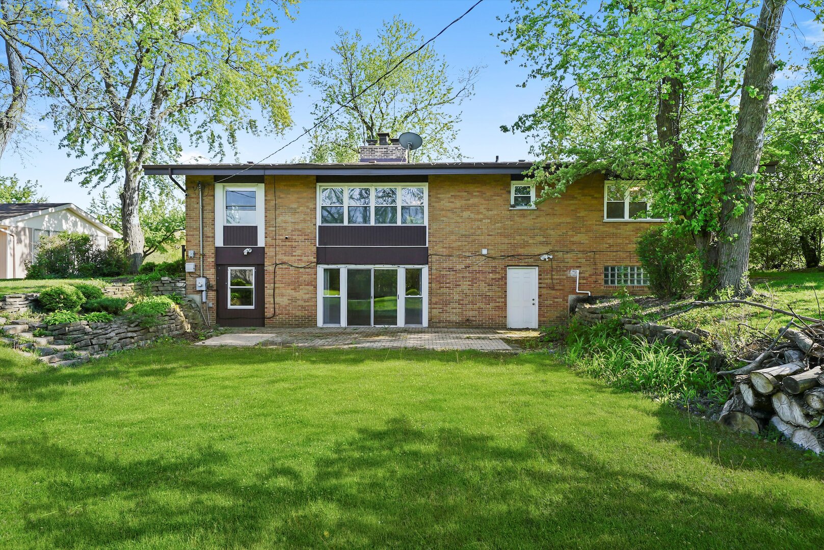 2747 Perry Road