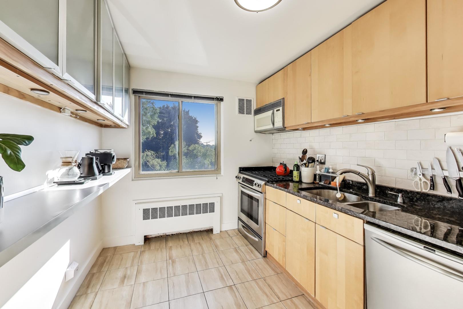 507 Judson Avenue Unit: 2D