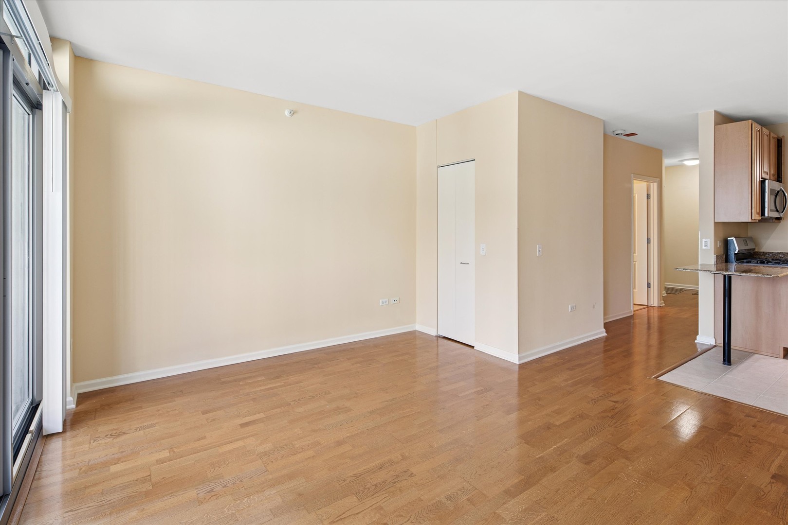 125 S JEFFERSON Street Unit: 2806