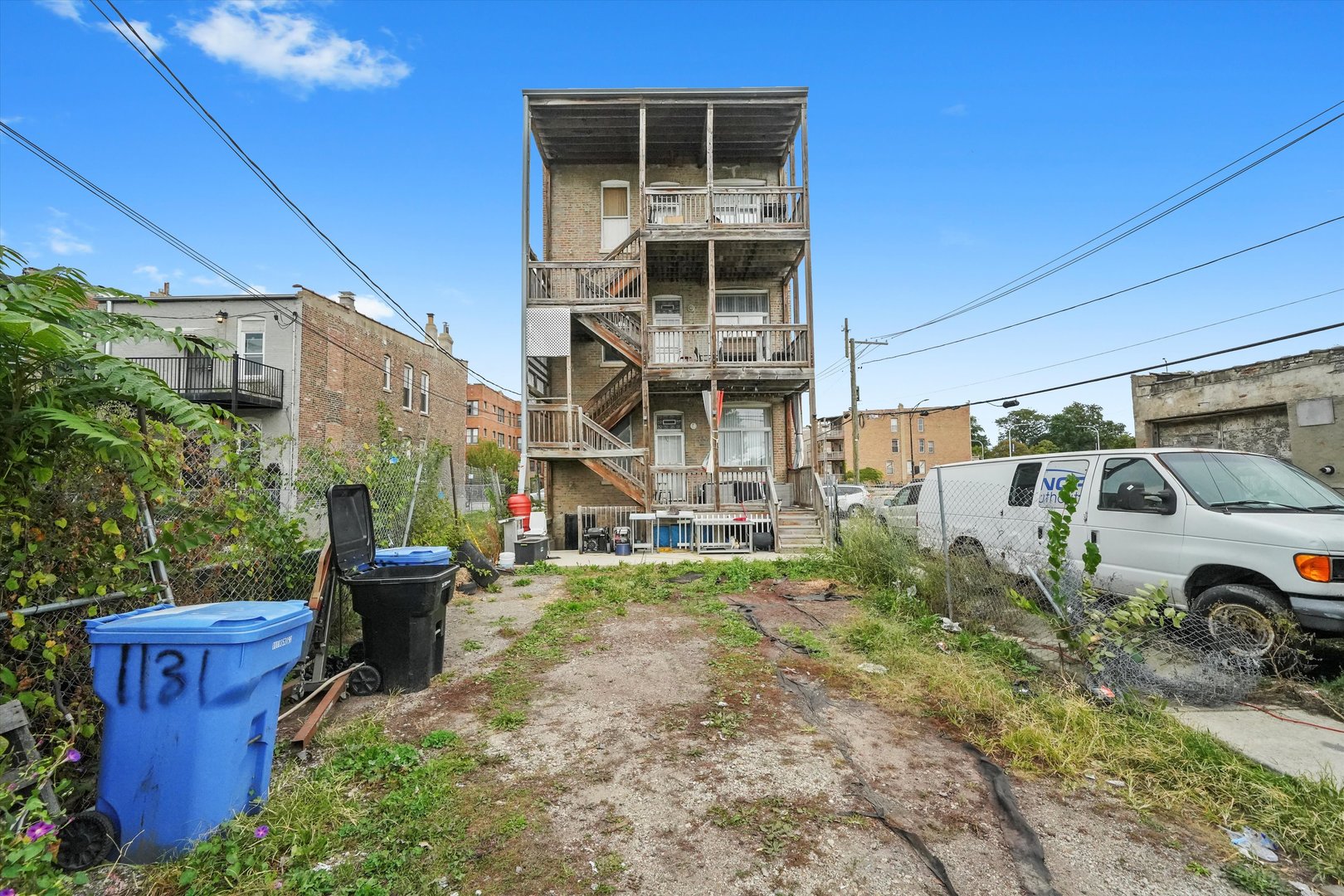 1140 S Sacramento Boulevard