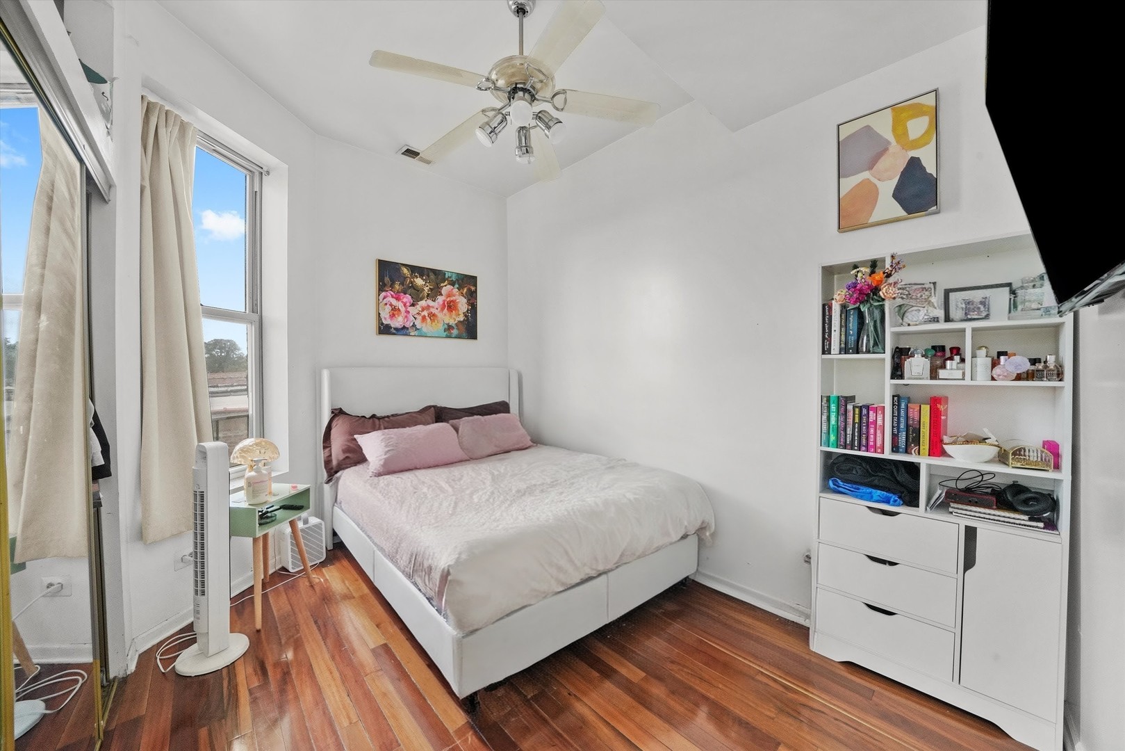 1140 S Sacramento Boulevard