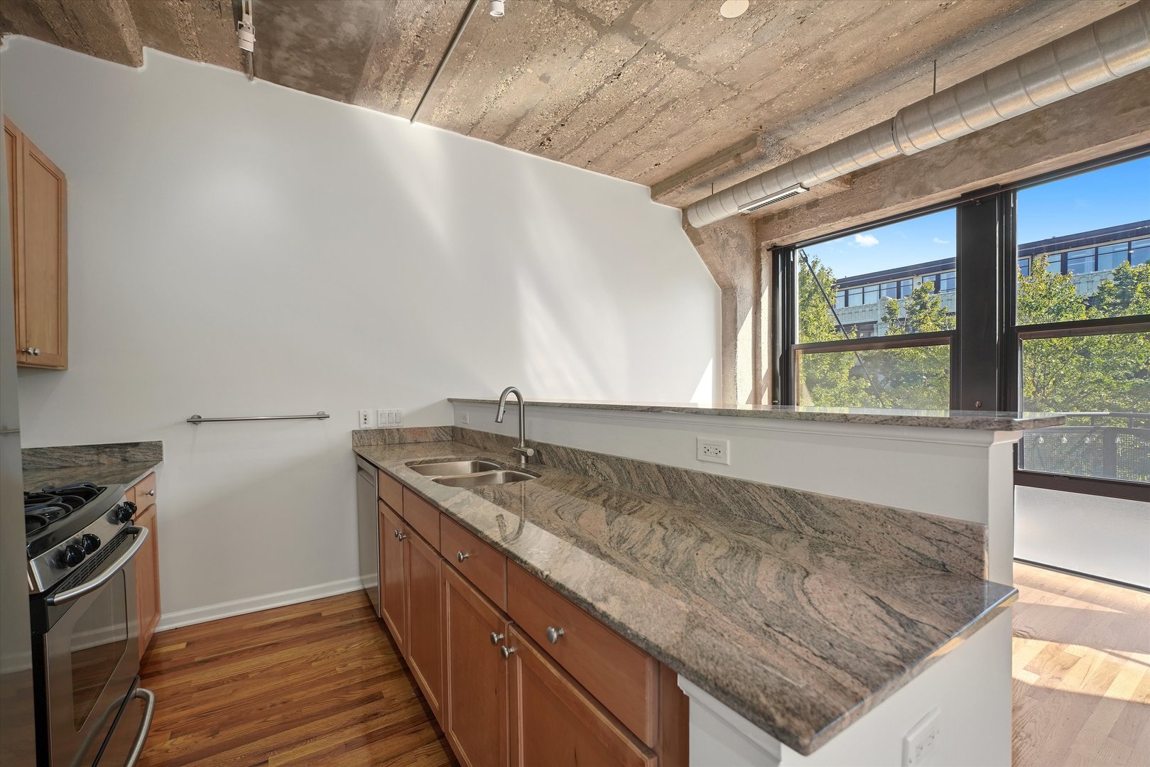 1070 W 15th Street Unit: 251