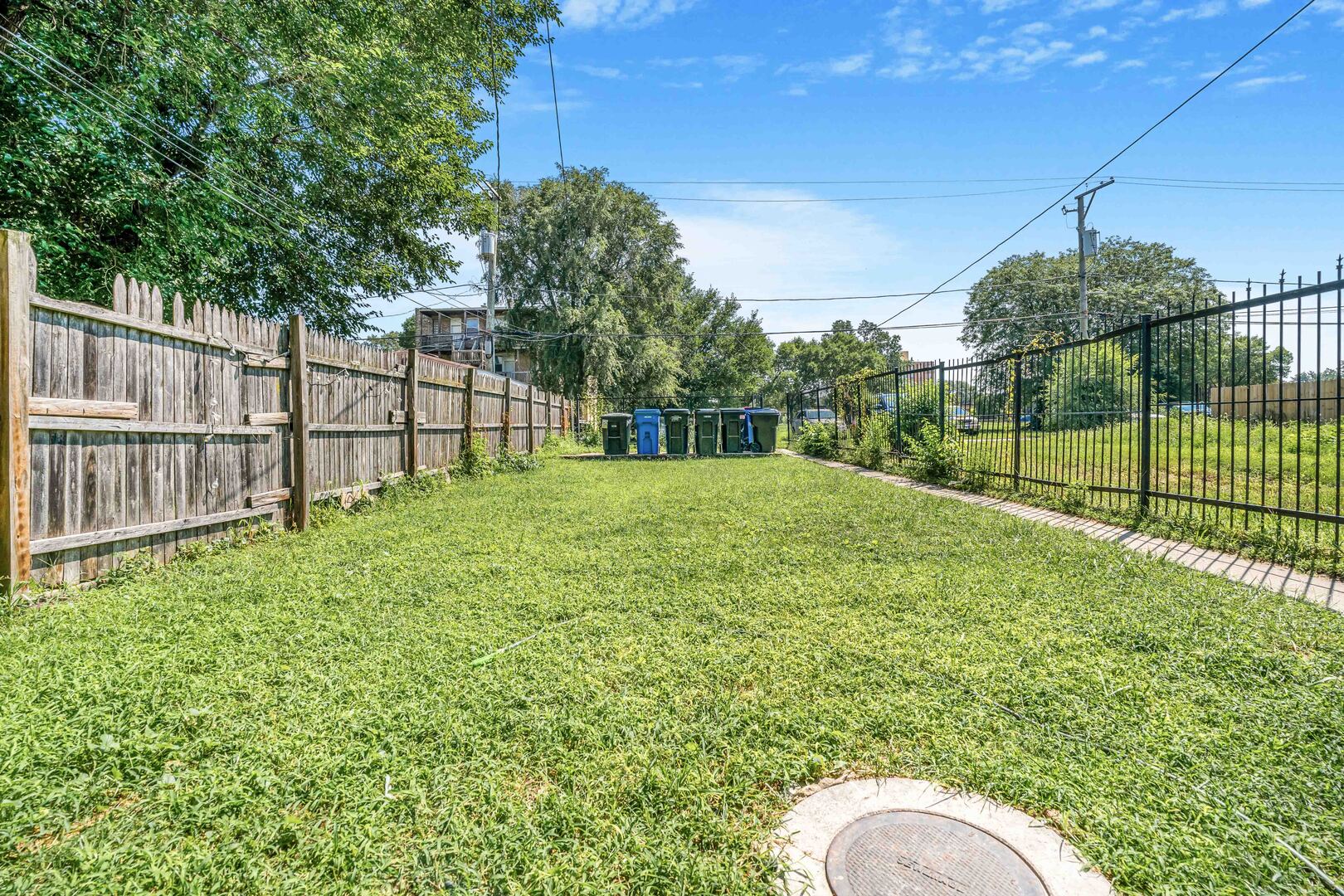 5225 S Indiana Avenue