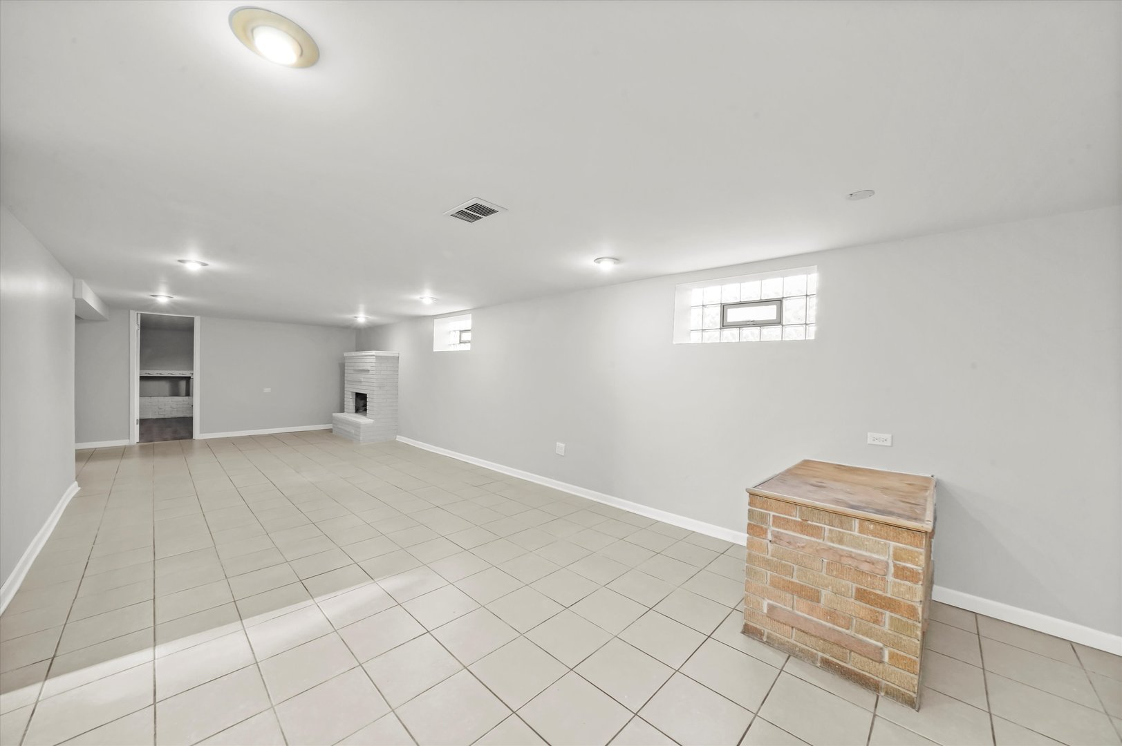 14129 S Michigan Avenue