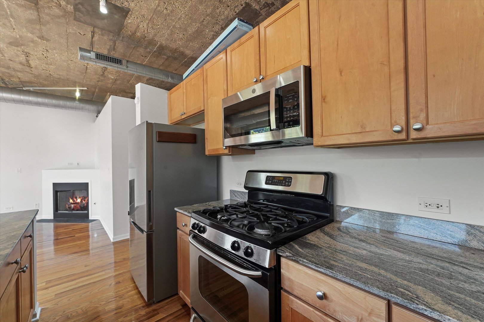 1070 W 15th Street Unit: 251