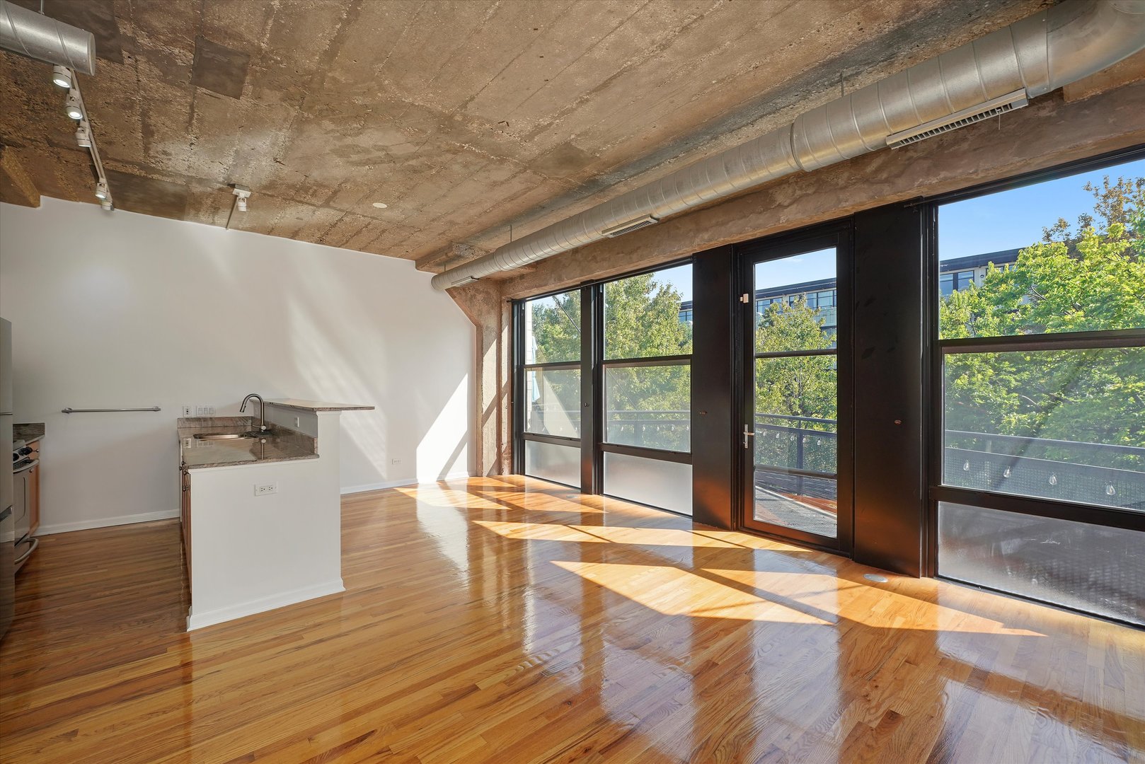 1070 W 15th Street Unit: 251