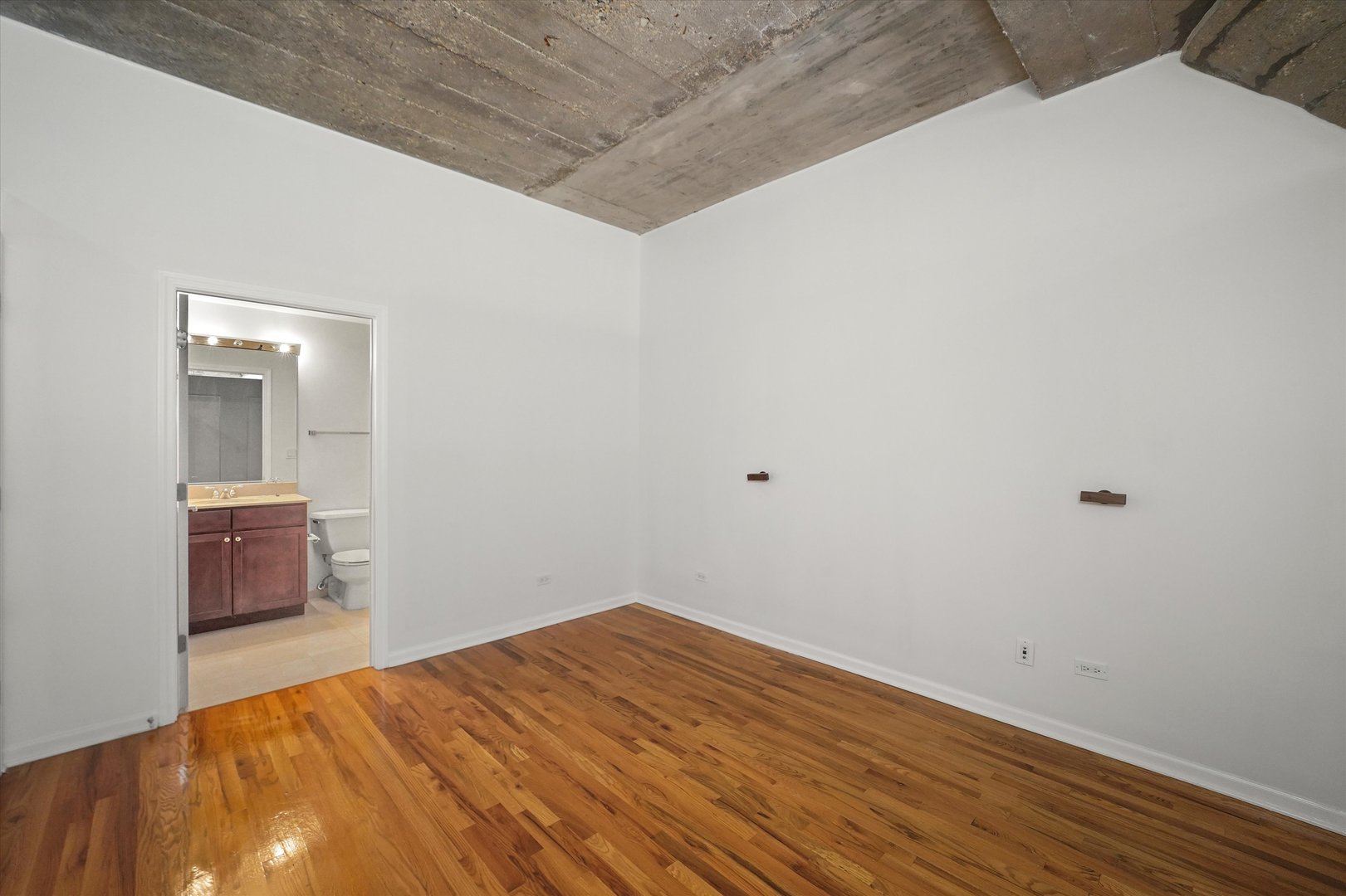 1070 W 15th Street Unit: 251