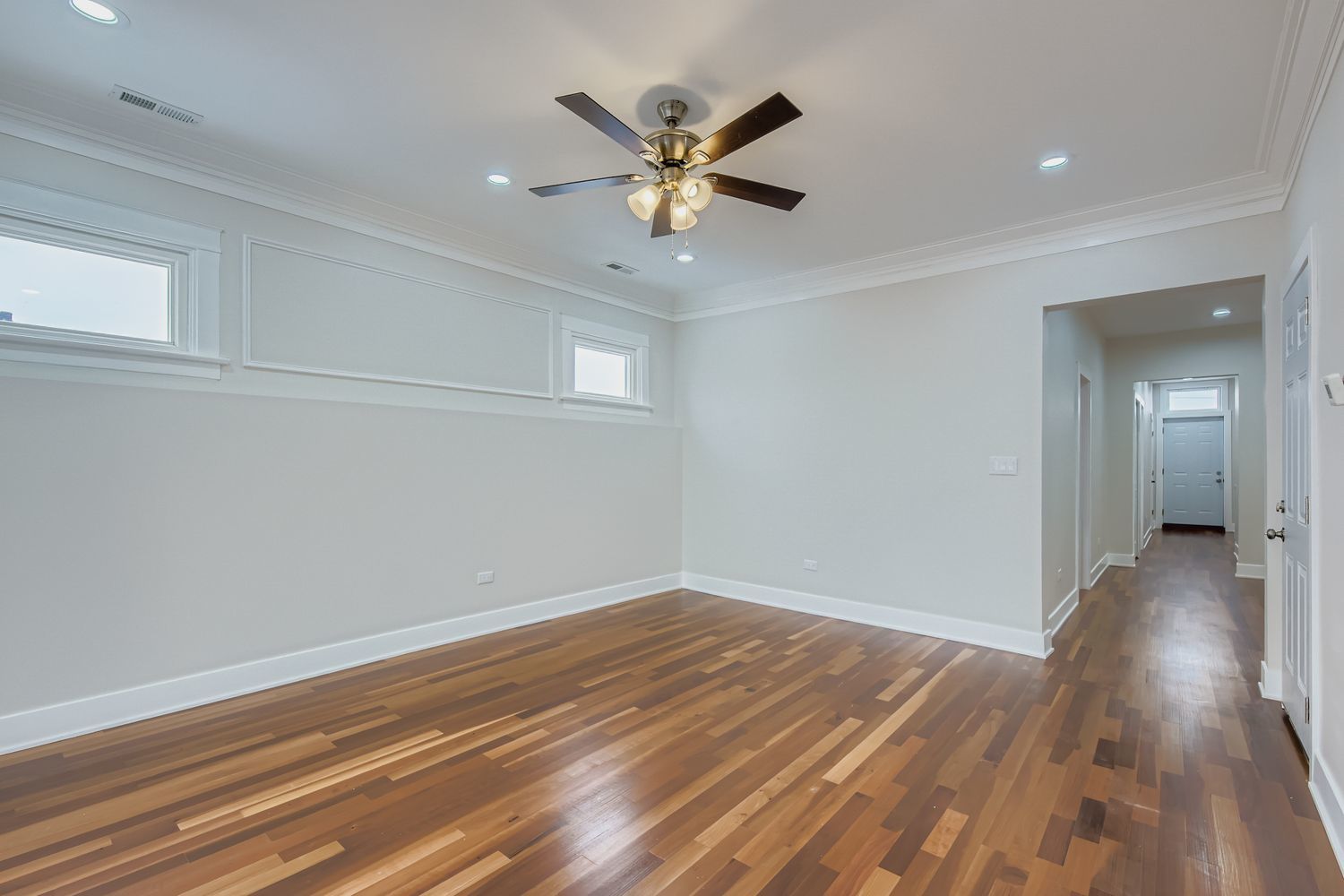 7934 S Aberdeen Street