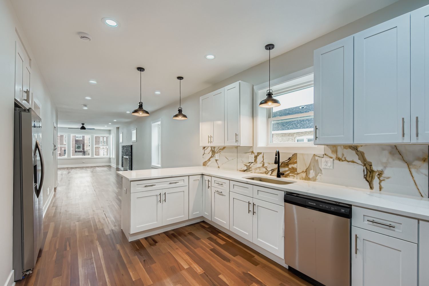 7934 S Aberdeen Street