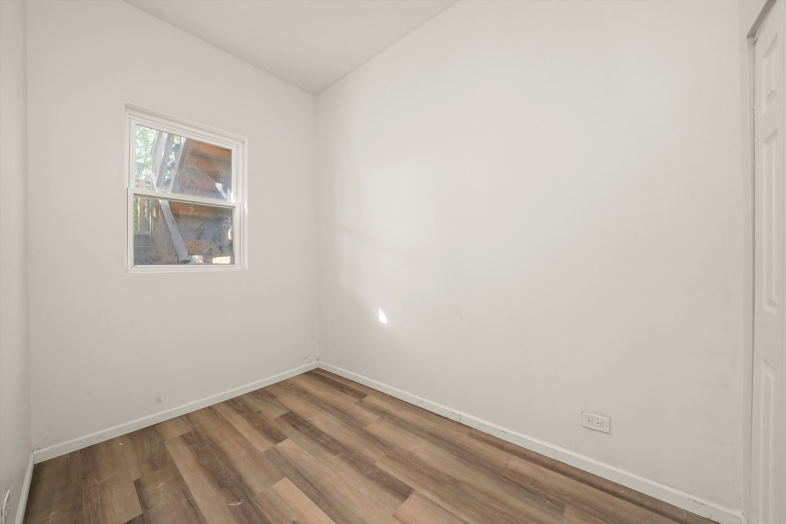 2345 W Grenshaw Street