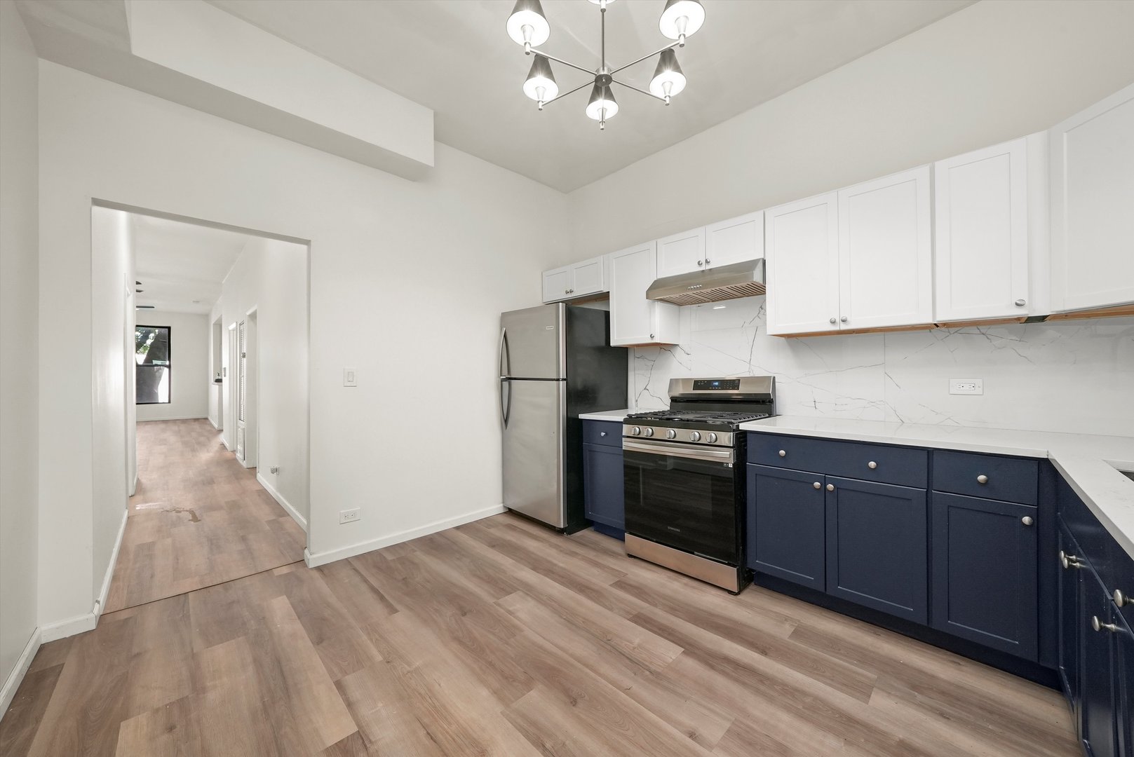 2345 W Grenshaw Street