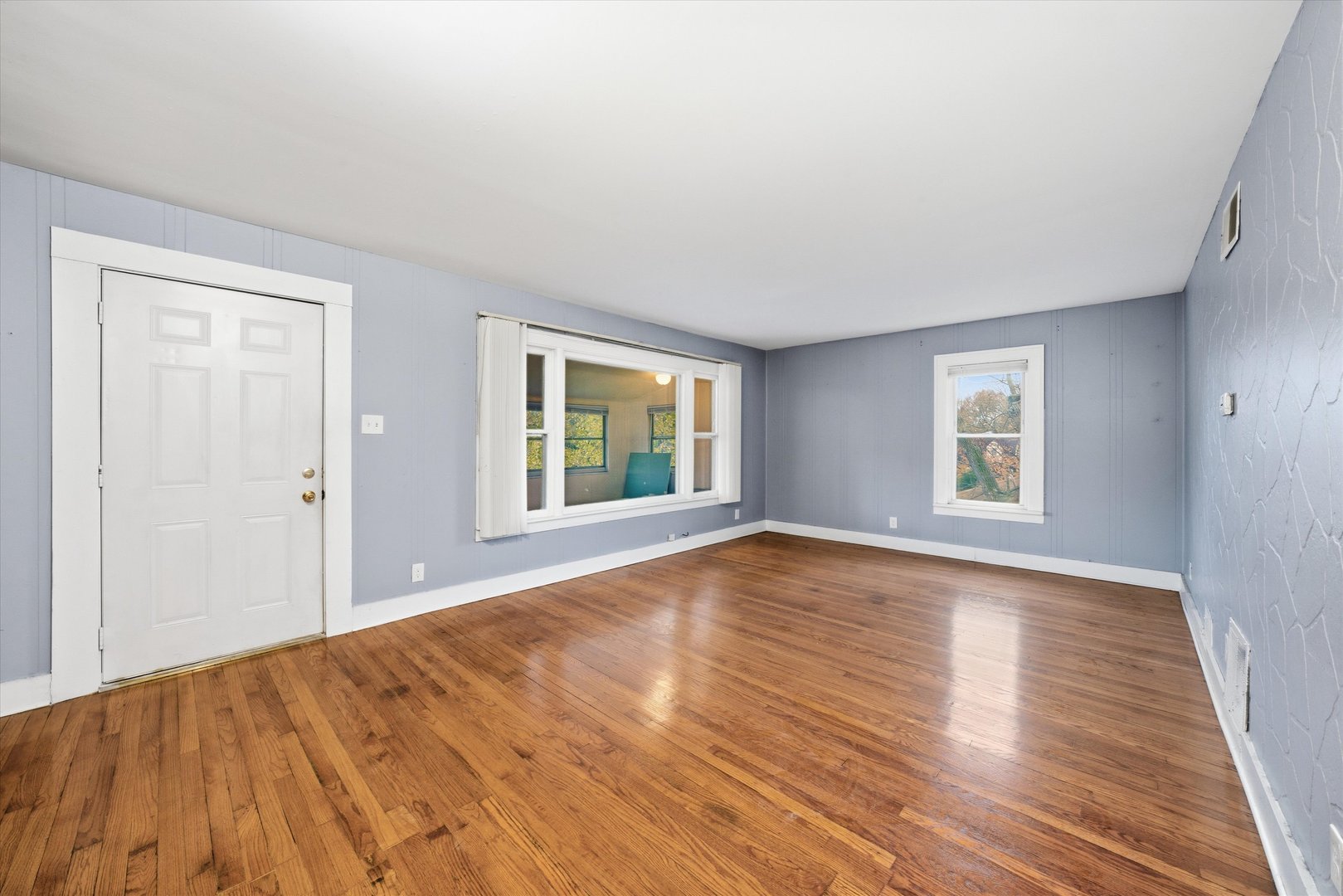 18335 Sherman Street Unit: 2