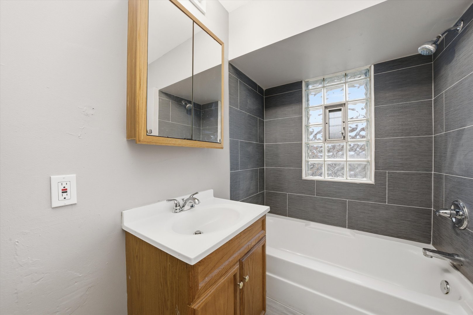 18335 Sherman Street Unit: 2